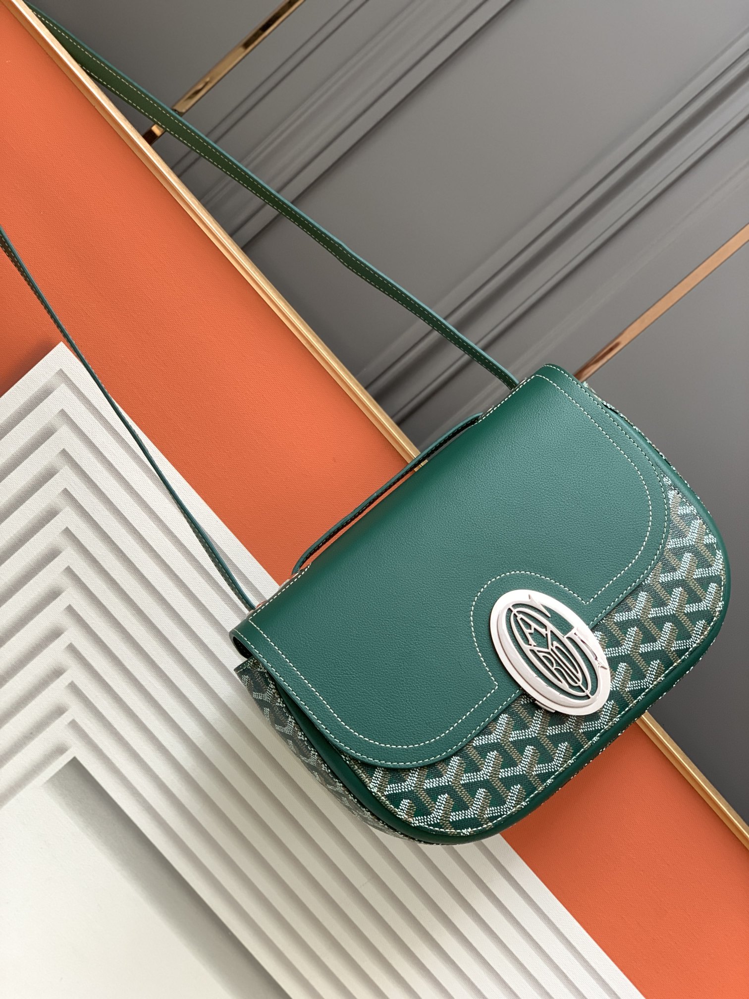 Go*ard handbags