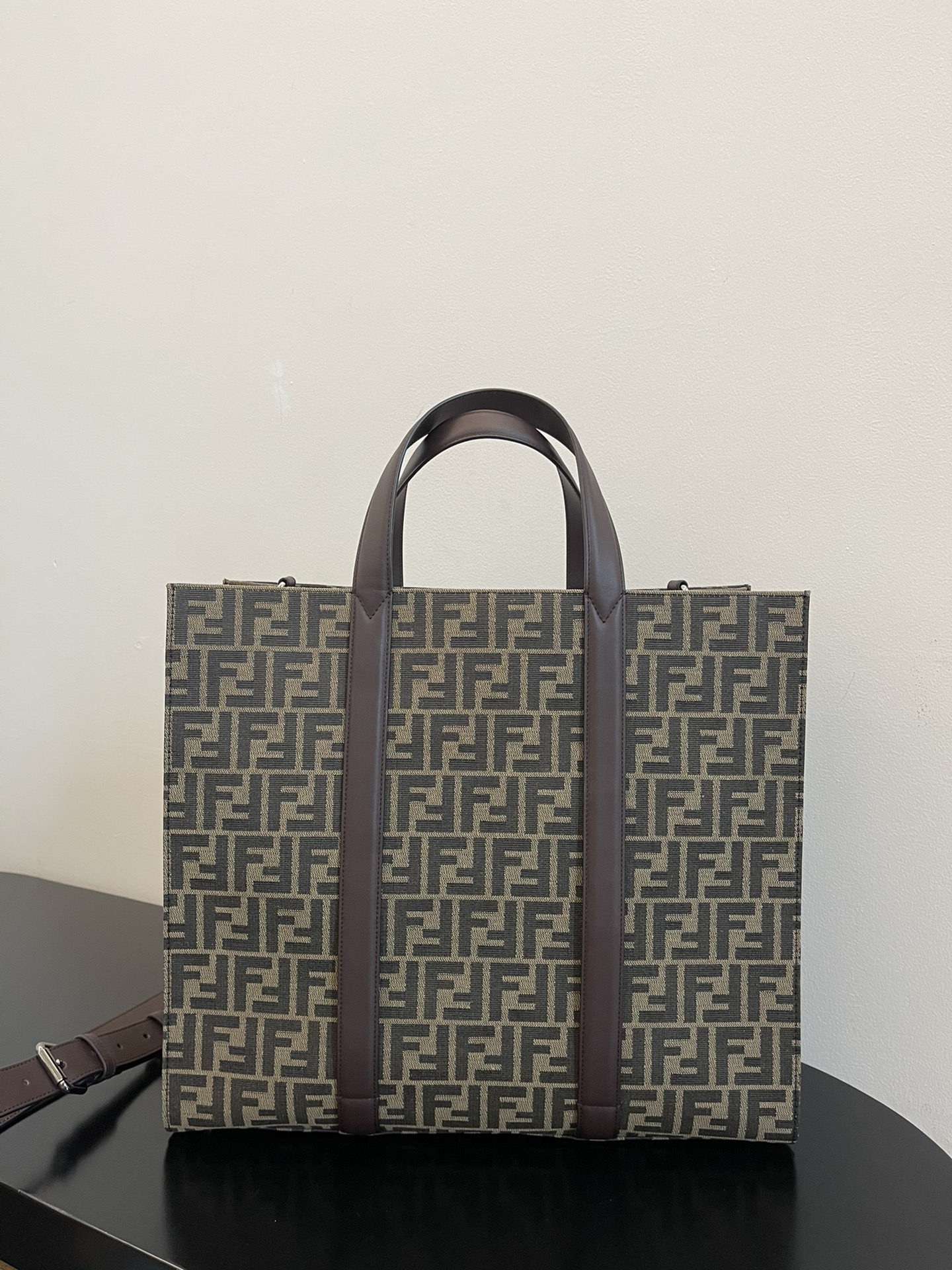 F**di tote-41x35x19cm
