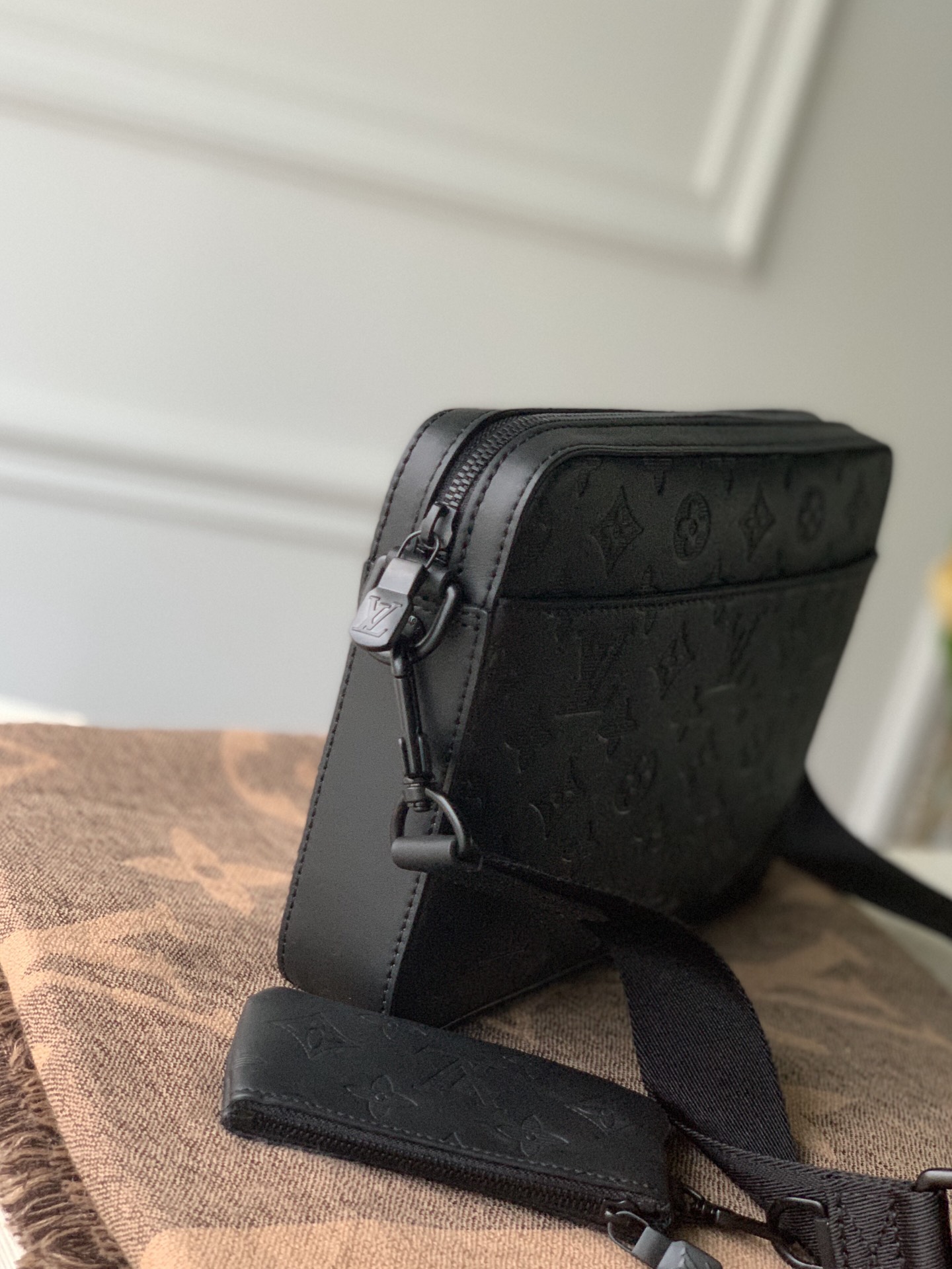 l0*is V*t0n duo messenger-m69827-27*4.5*18.5cm