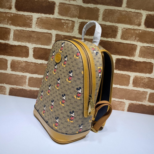 G*u*i backpack-22*29*15cm