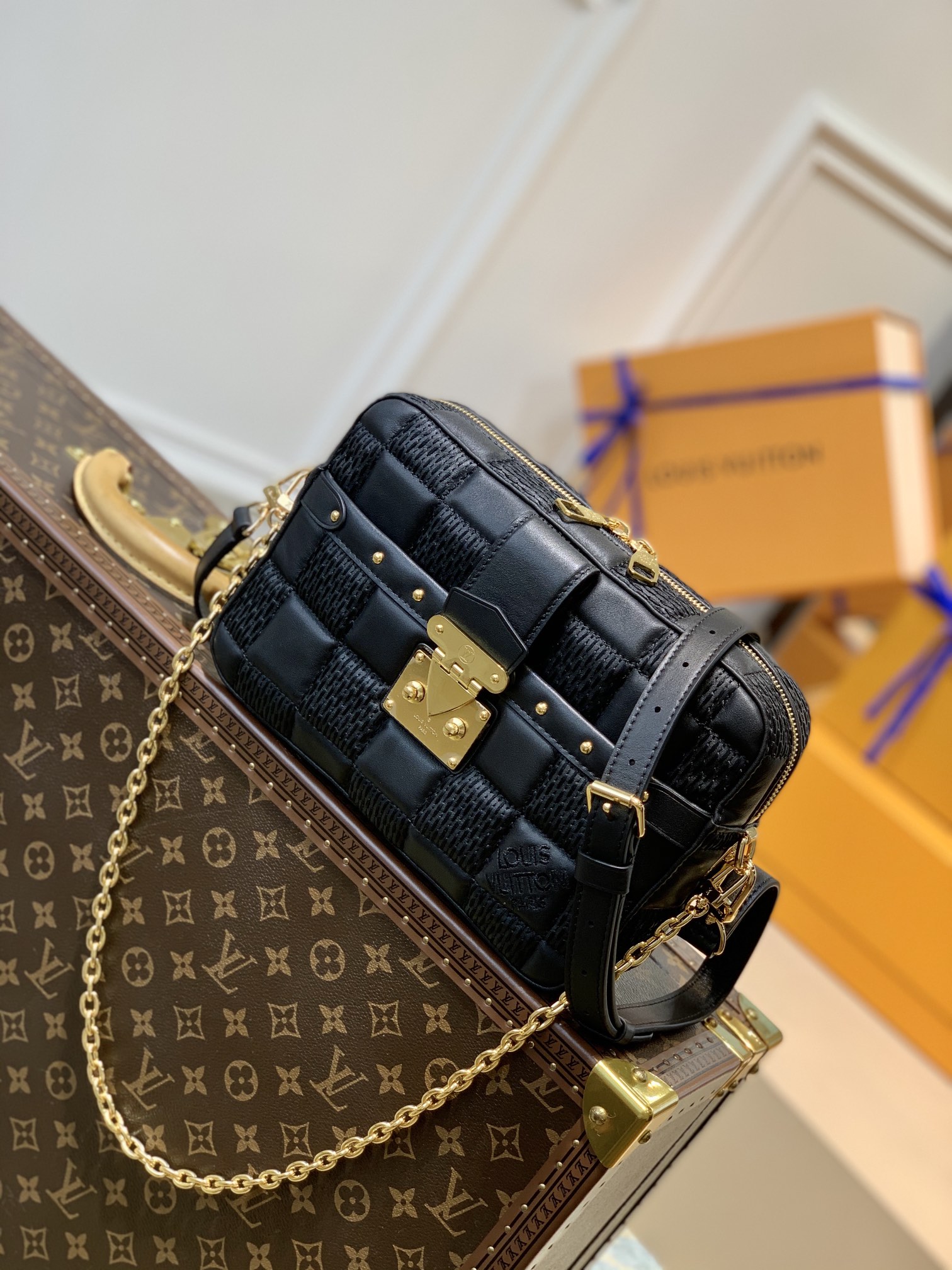 l0*is V*t0n trica bag-25.5*17*7 cm