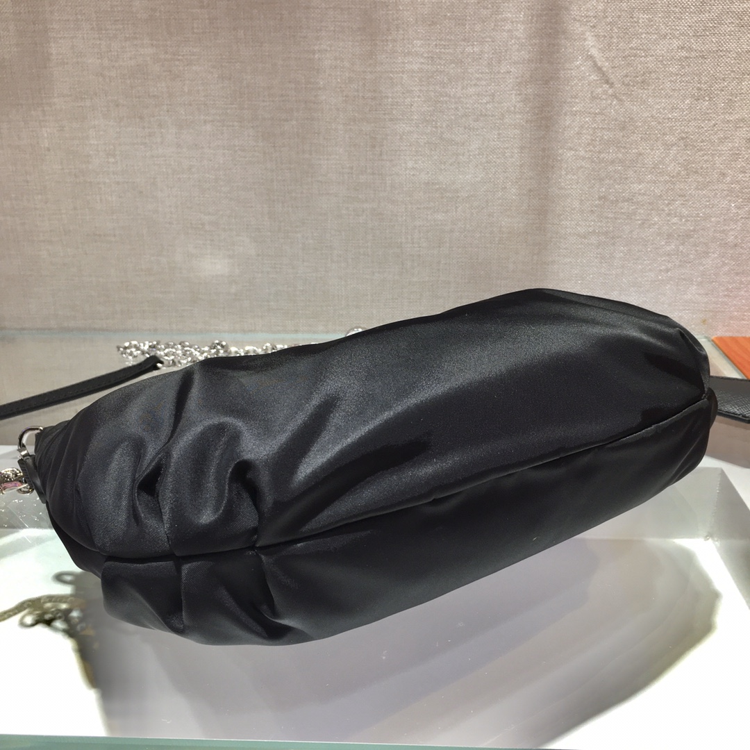 Pra*a hobo bag-1bh172 -24*16*7cm