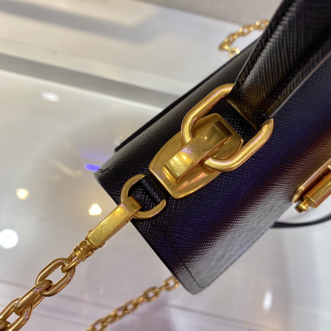 Pra*a 1bd021 chain bag-20*17*8.5cm