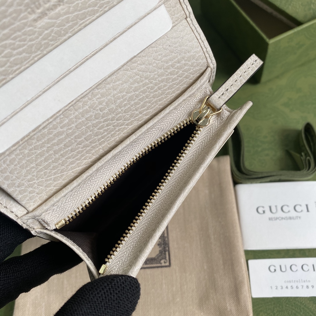 G*u*i wallet-11*9*3cm