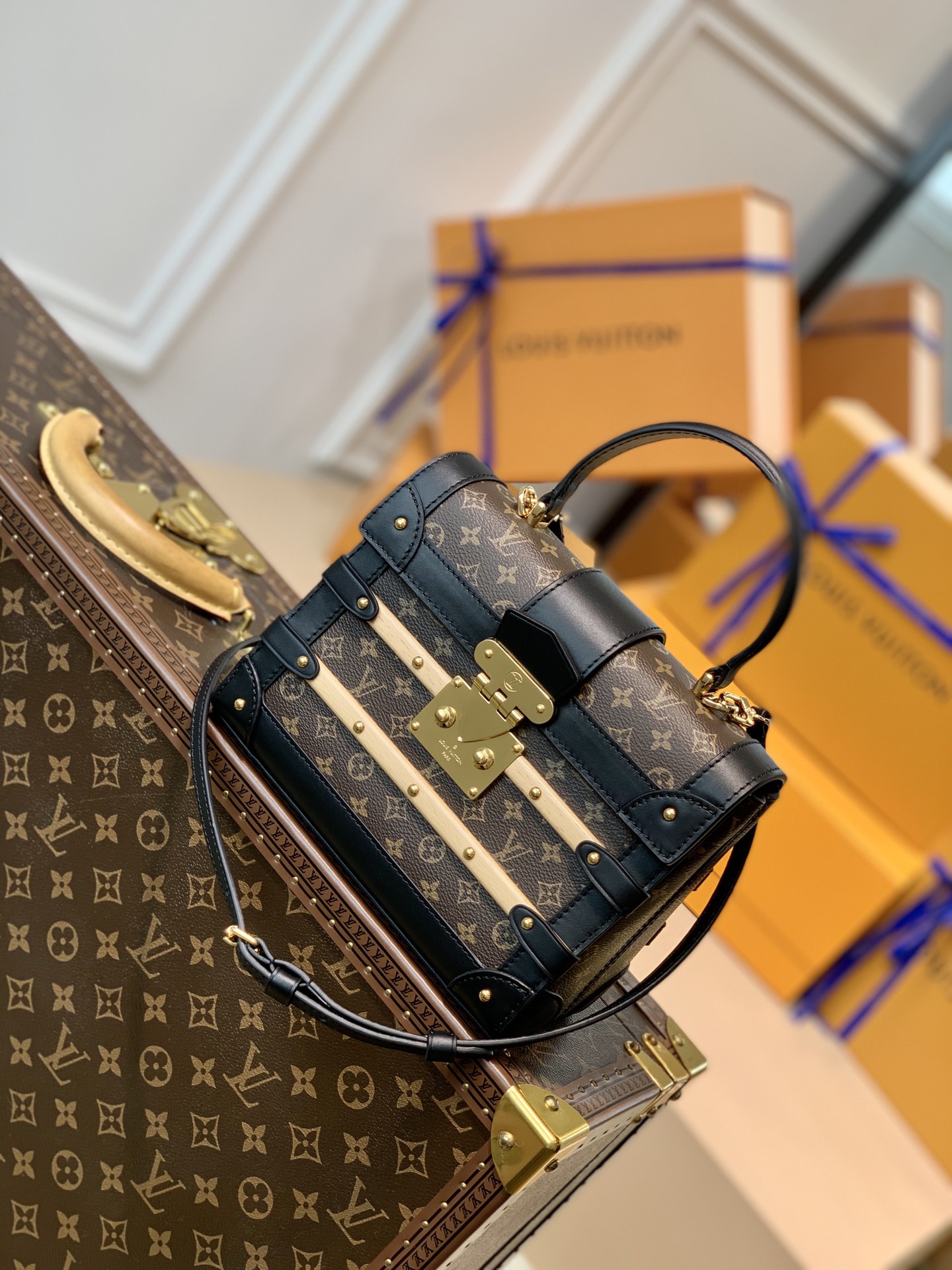 l0*is V*t0n trianon handbags-21*18*11cm