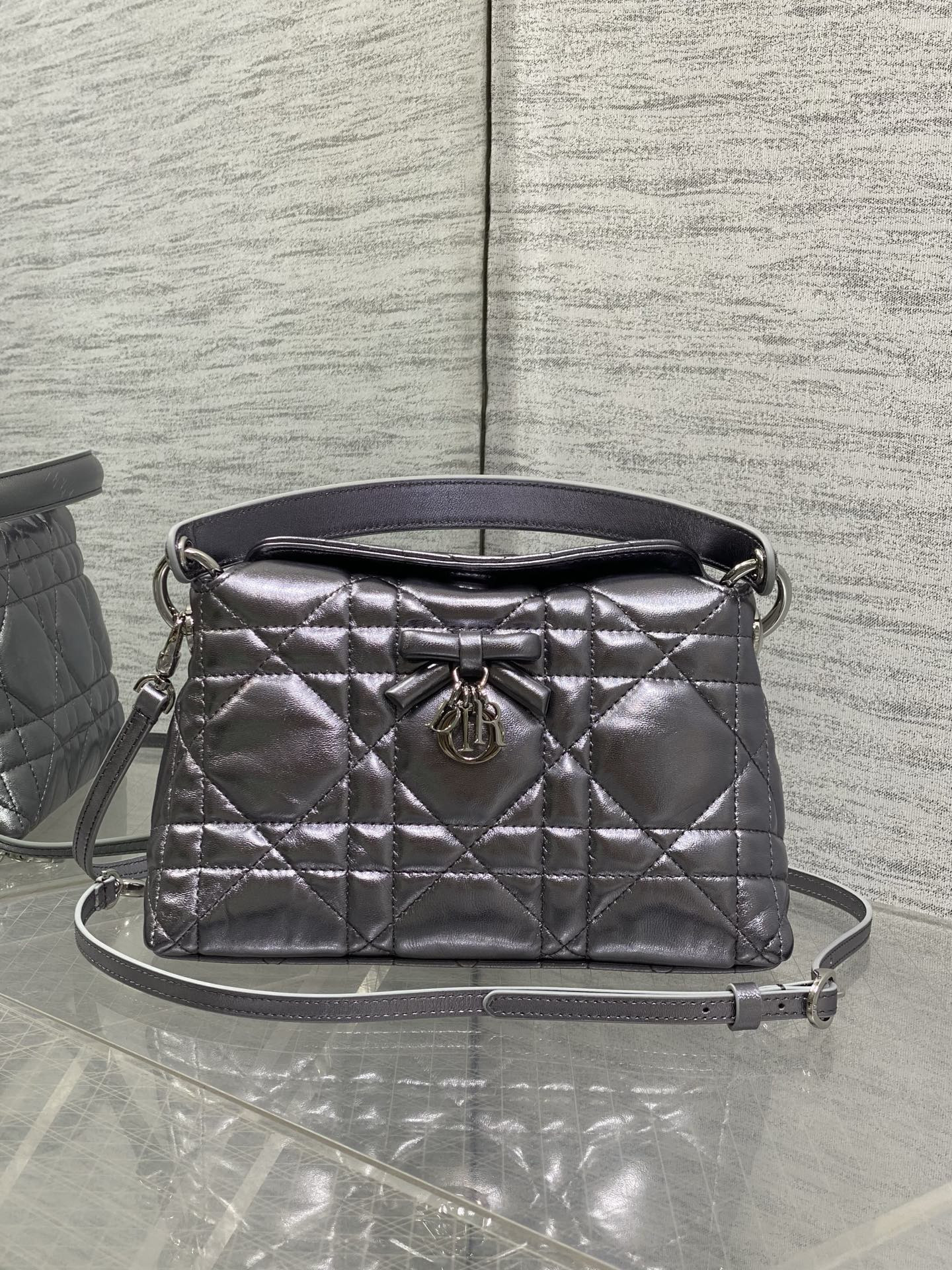 Di*or Top Handle Bag-22.5*9*13CM