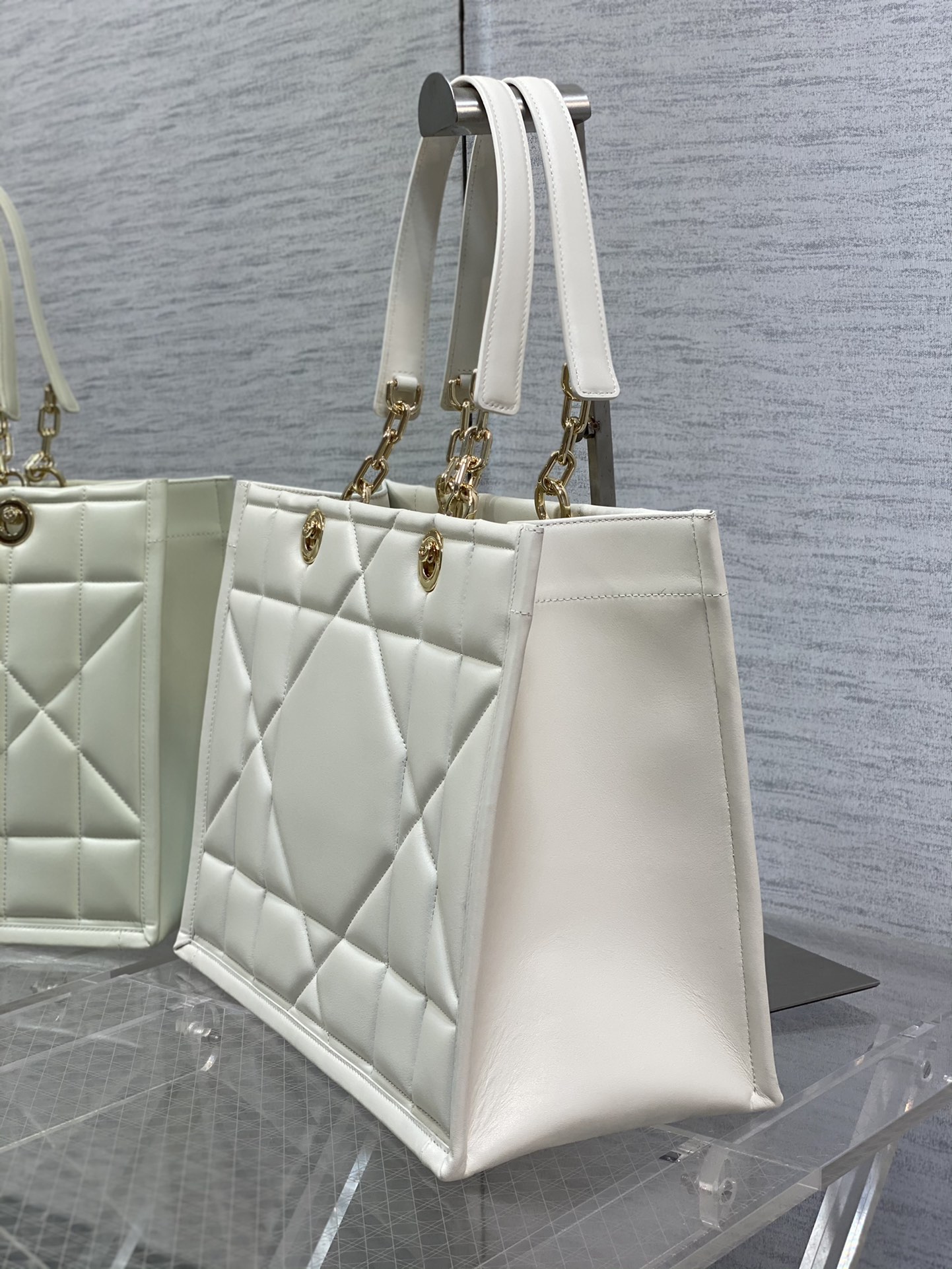 D*or essential bag