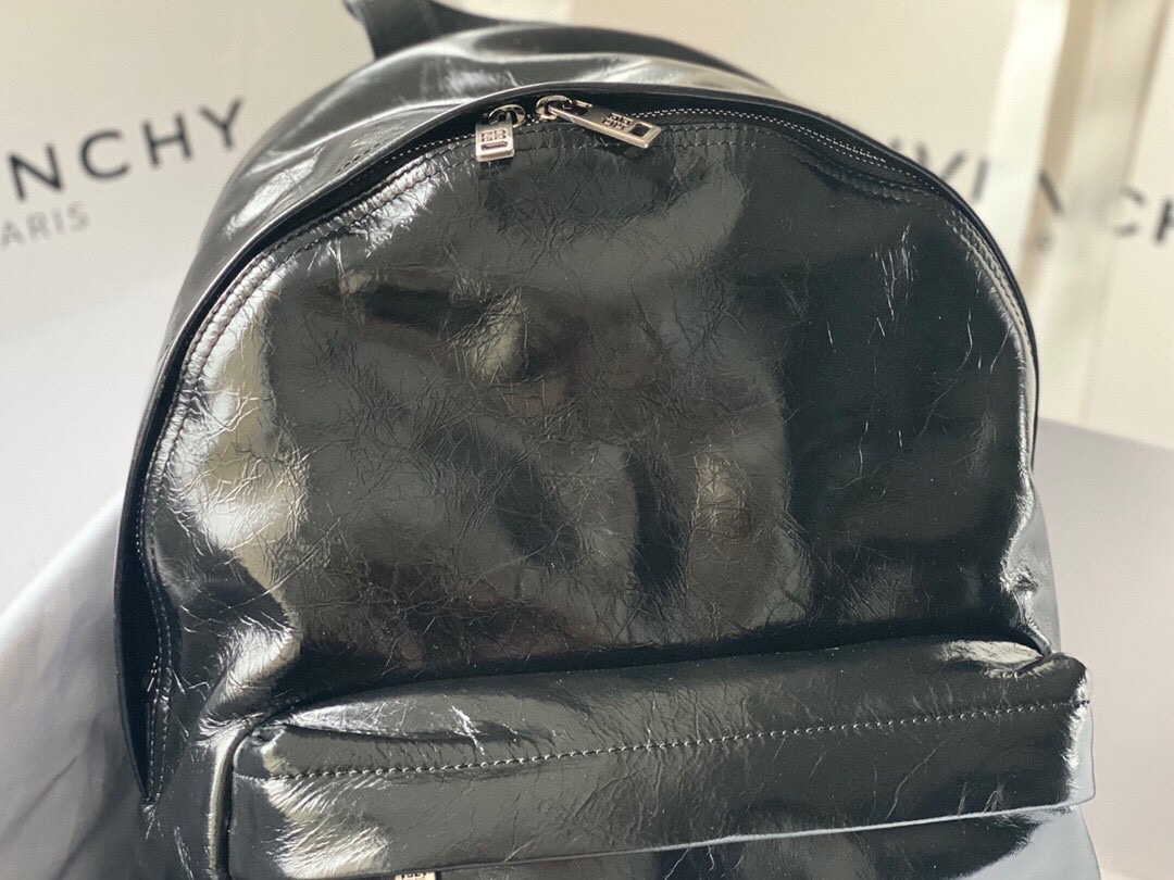 G1uenchy backpack-28x40x15cm