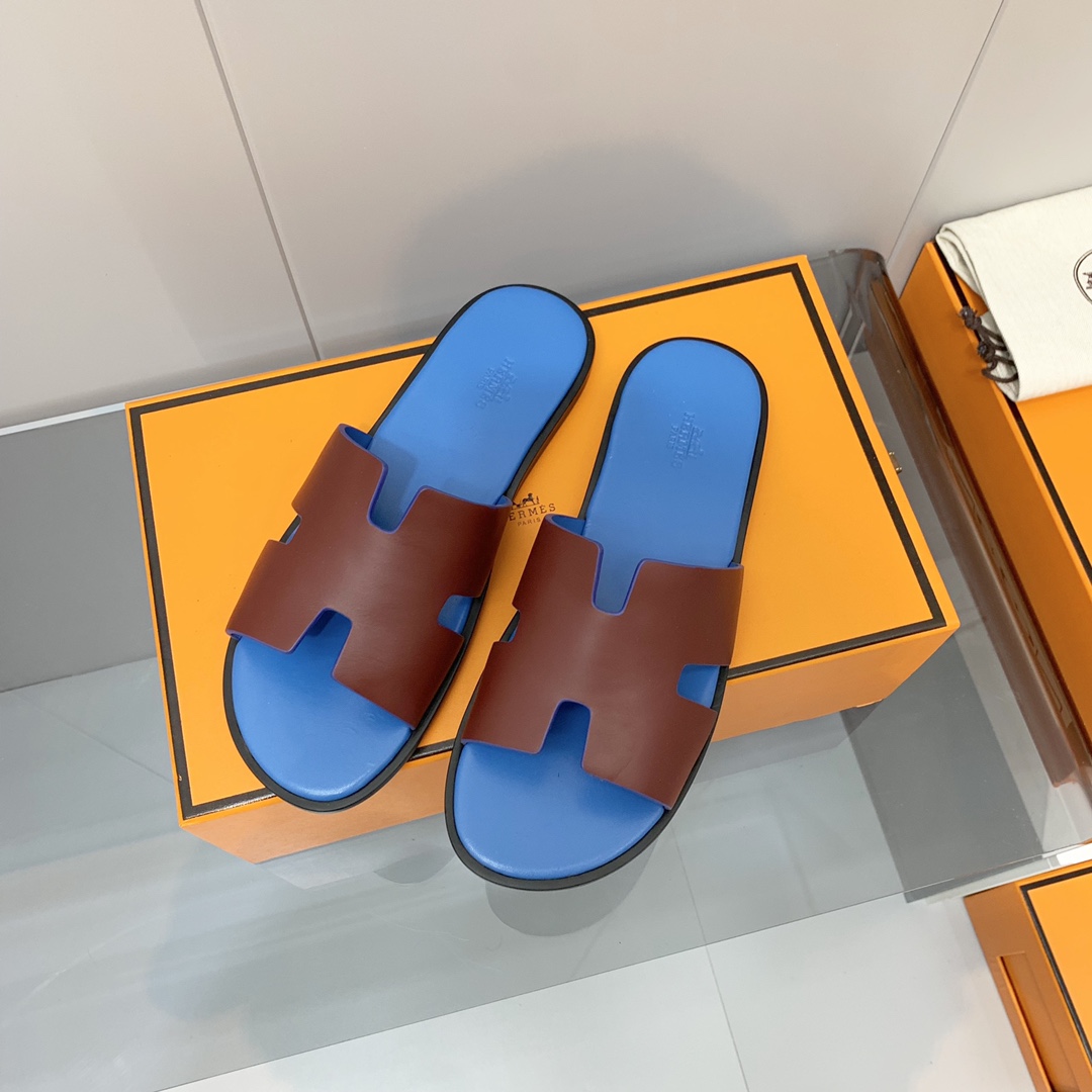 H**mes sandals