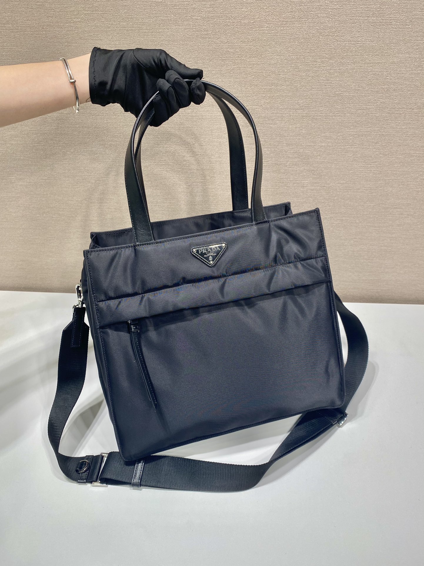 Pra*a 2vg318a re-nylon tote bag-33*30*13cm