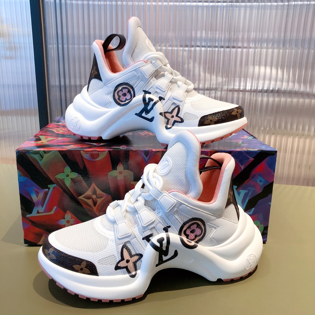 l0*is V*t0n archlight sneaker