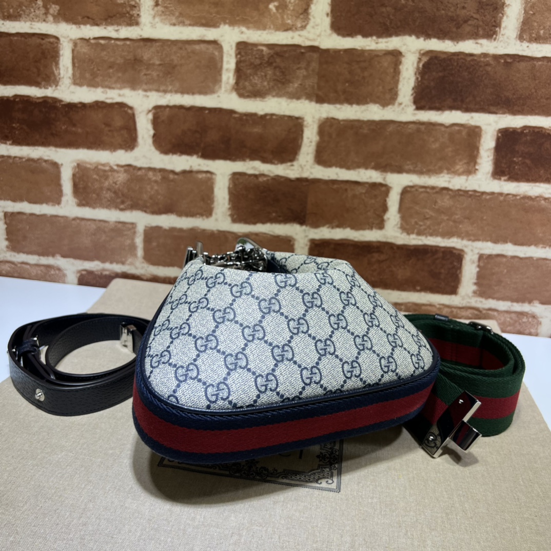 G*u*i attache small shoulder bag-23*22*5cm