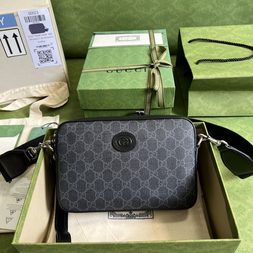 g*u*i vintage gg S*p*e-24.5x 16x 4.5cm