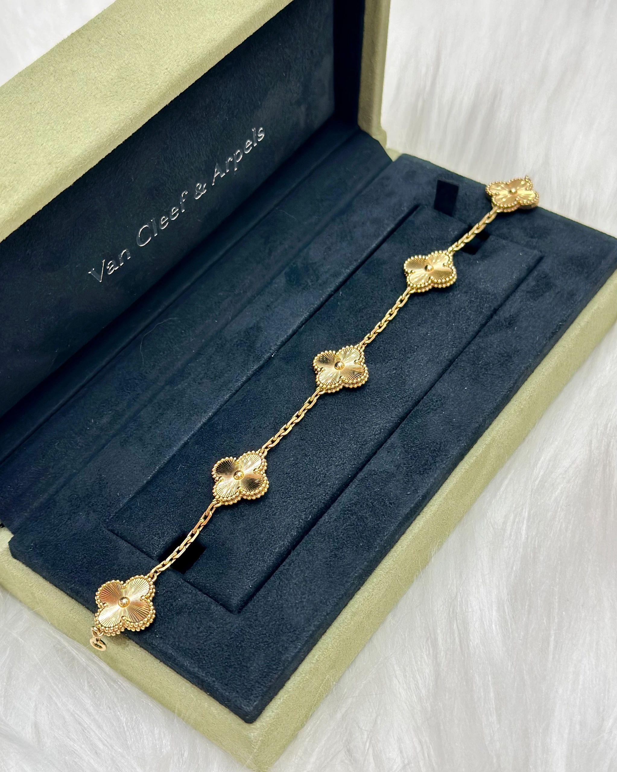 VCA Bracelet