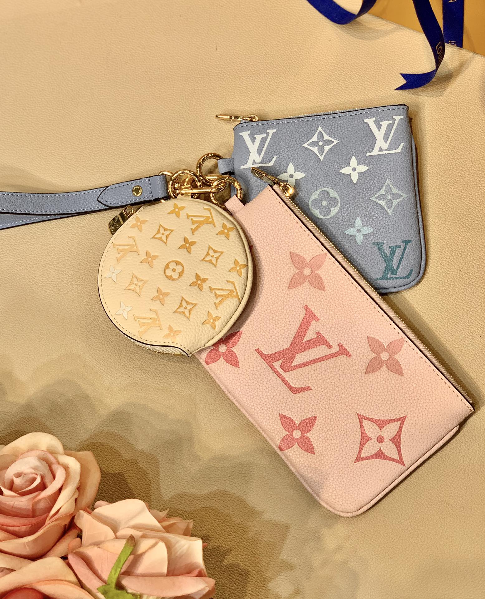 l0*is V*t0n by the pool pouch-20*12*3cm