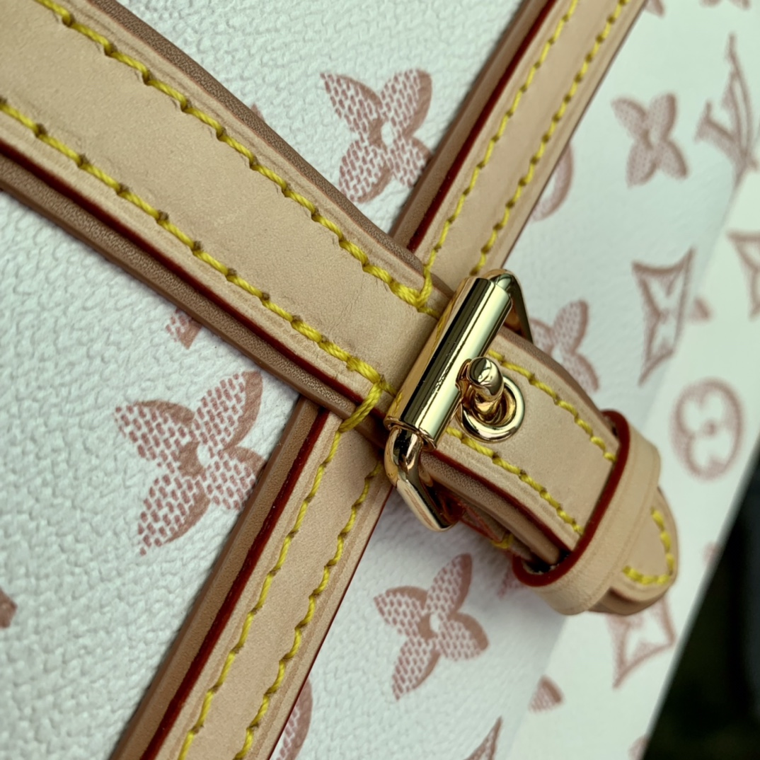 l0*is V*t0n neverfull m46102-32*29*17cm