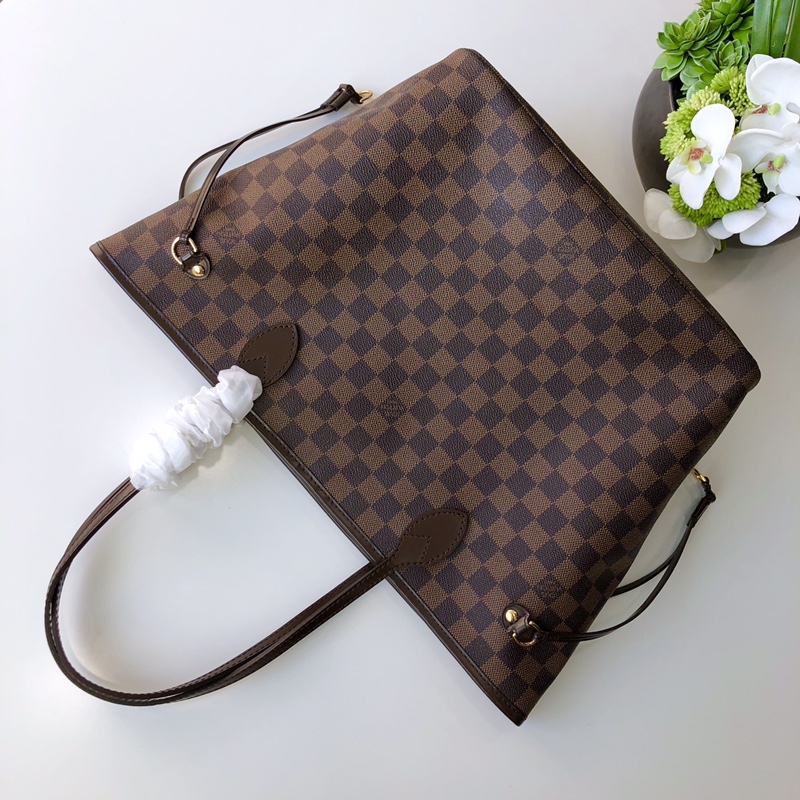 l0*is V*t0n neverfull mm (red inside) -32*29*17cm