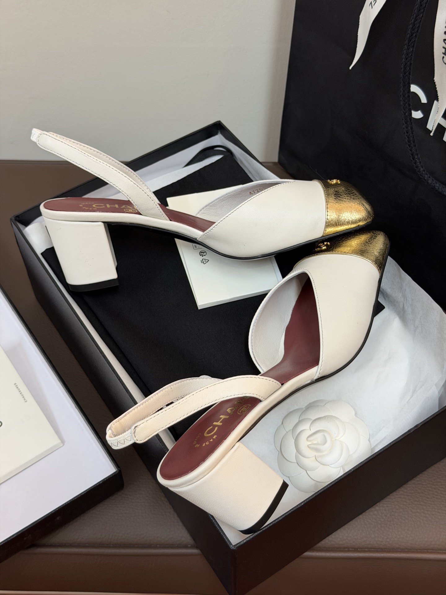 Cha*el Slingback