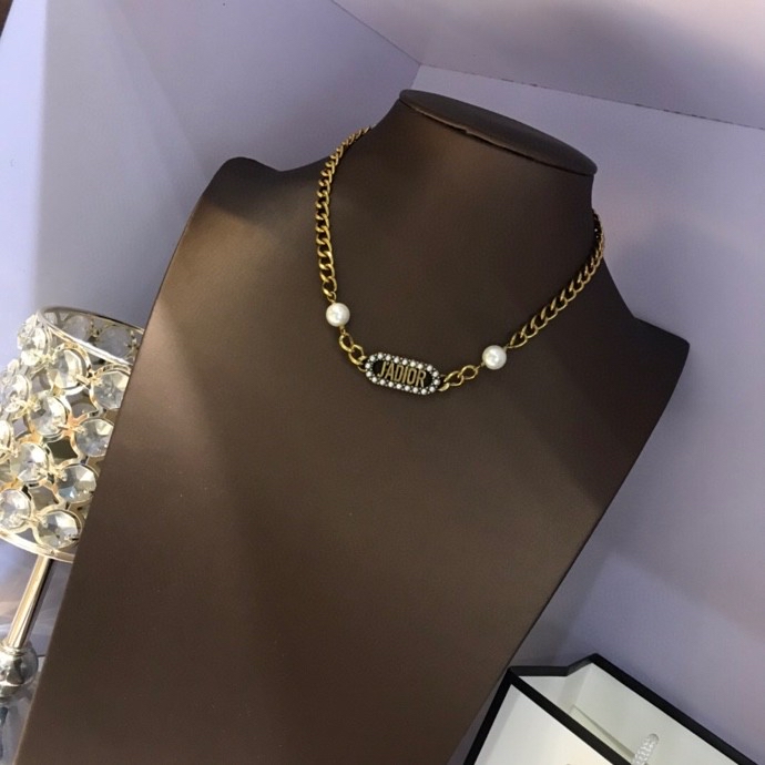 D*or necklace