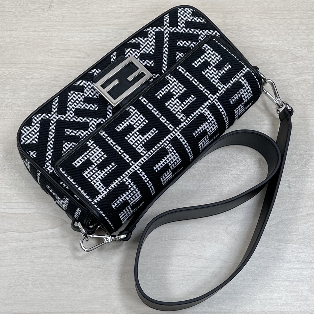 F**di baguette bag-27*15*11cm