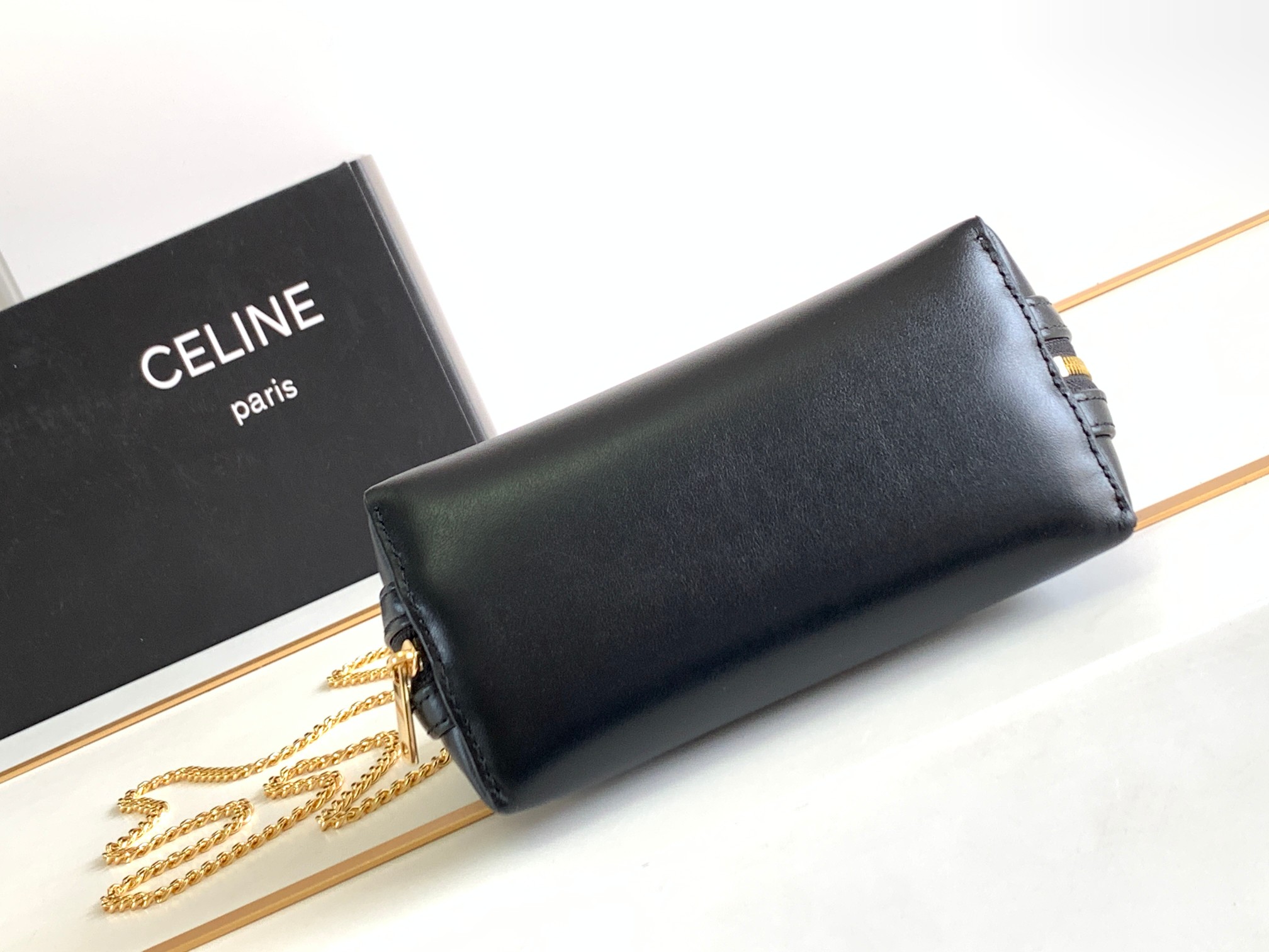 Celin Triomphe Shell Bag-16 X 11X 8CM