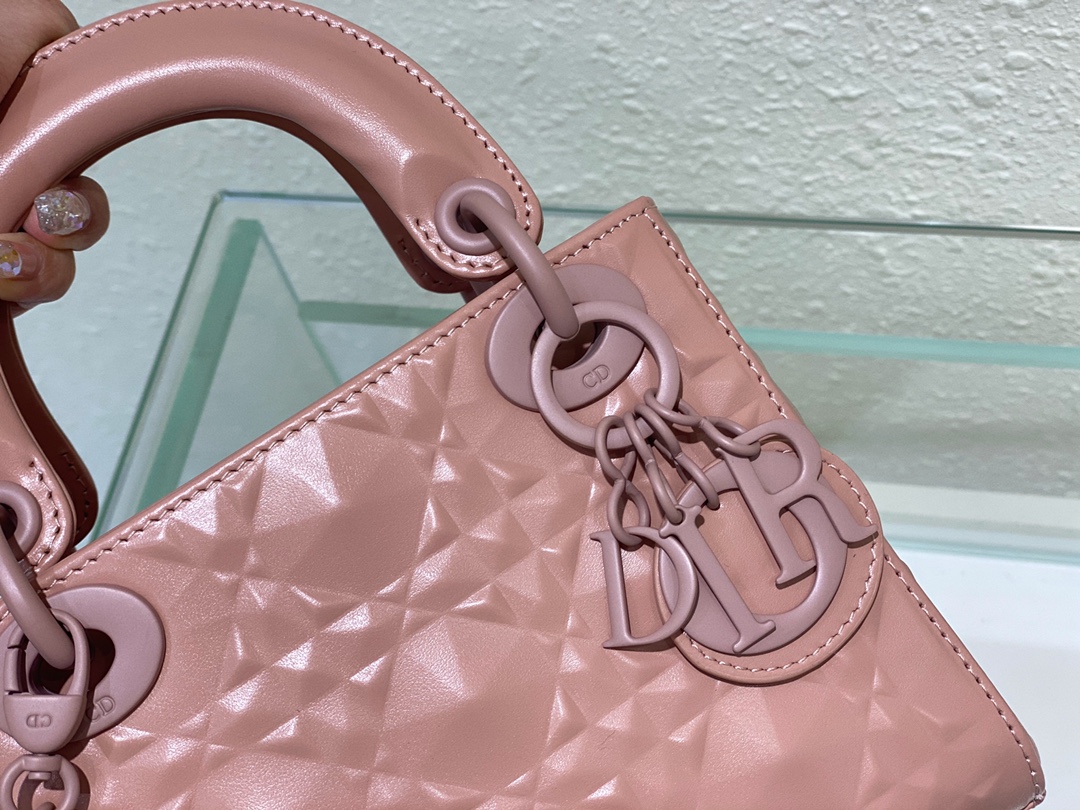 lady D*or bag-17cm