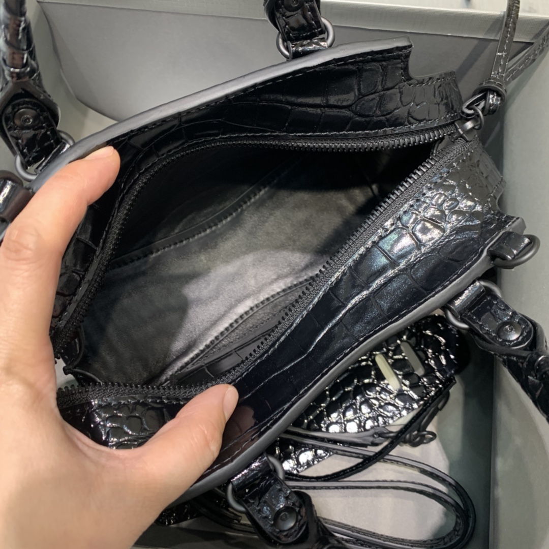 Ba*len*cia*ga neo classic bag-16.5*22*9*14.5cm