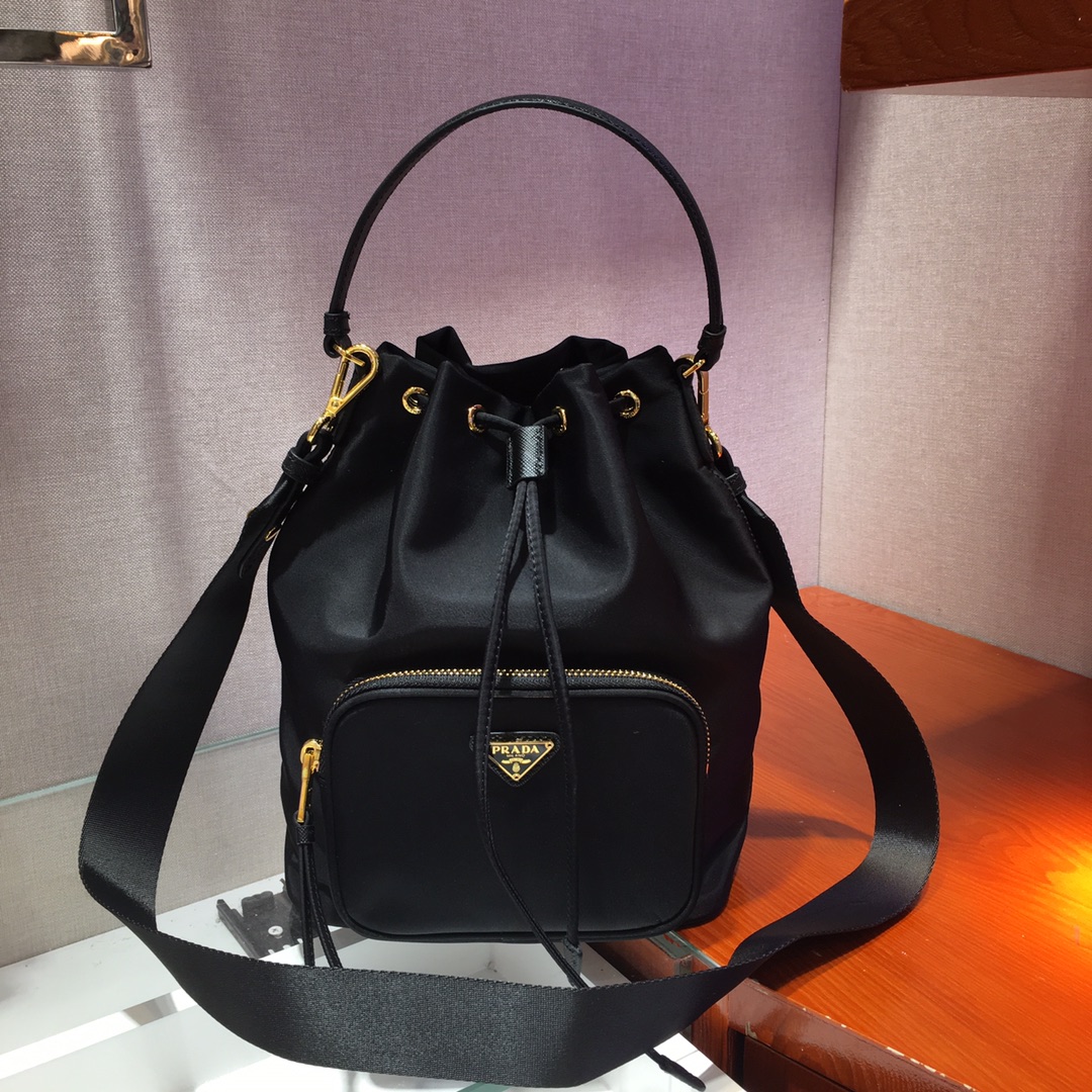 Pra*a backpack 1bh097-26x20.5x13cm