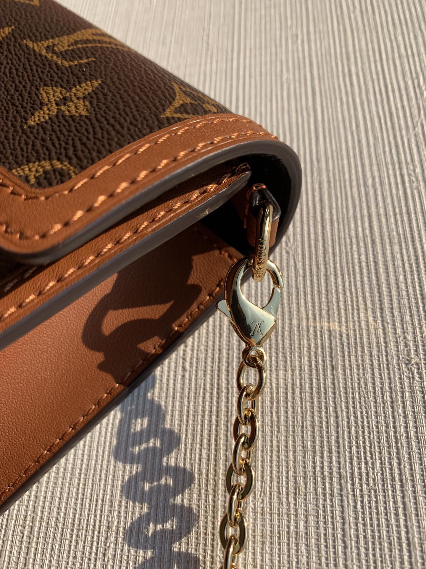 l0*is V*t0n mini dauphine bag-19*12*5cm