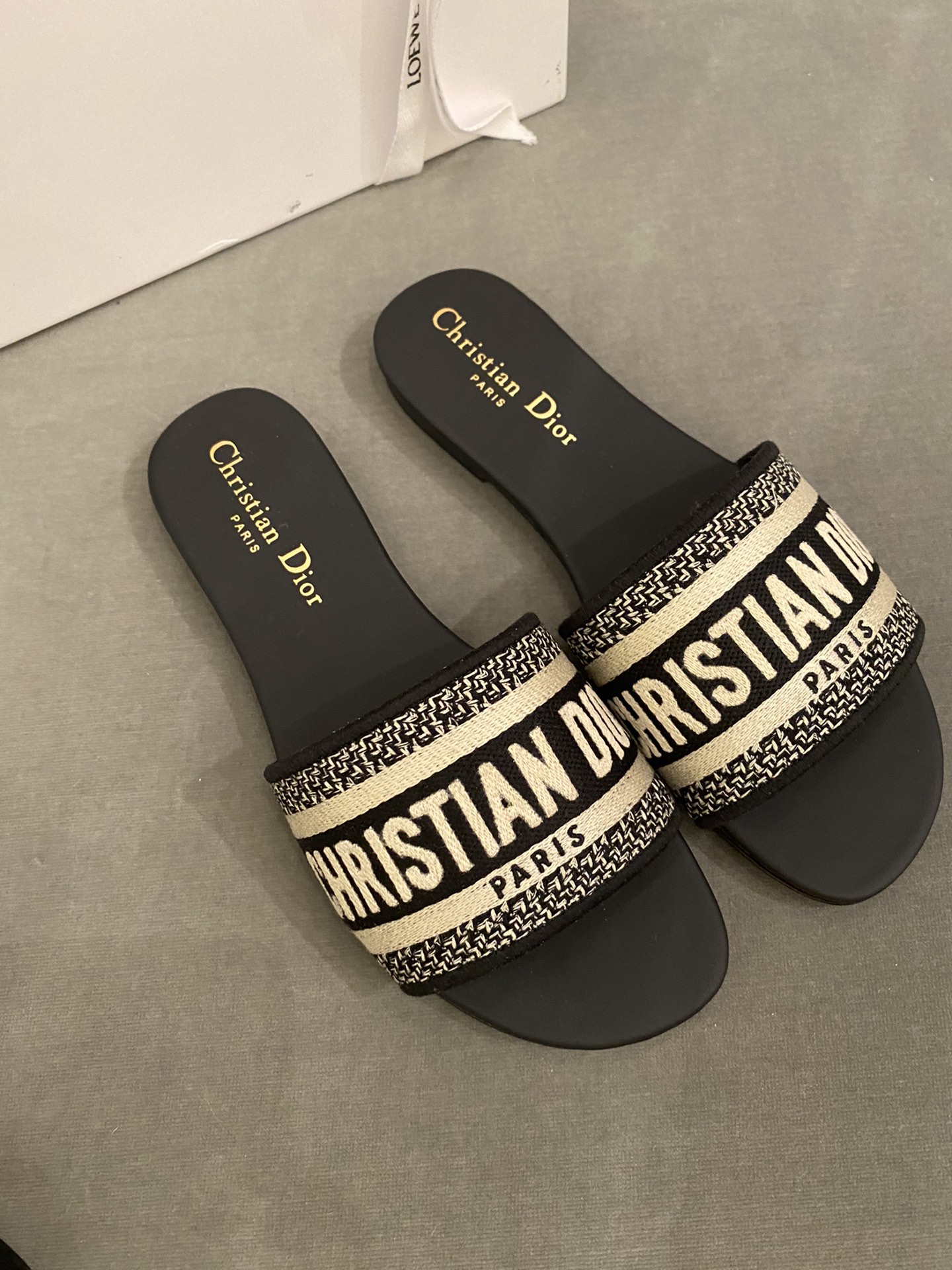 D*or slippers