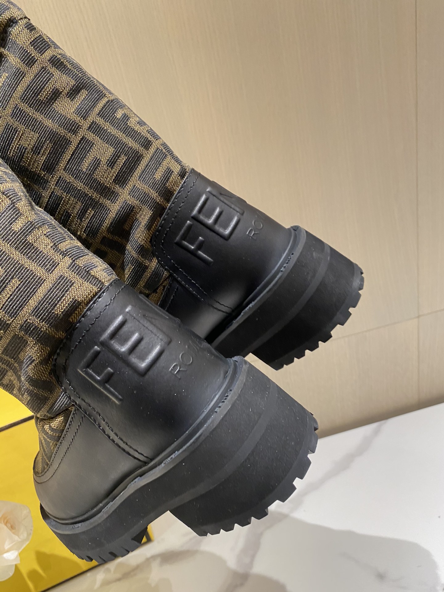 F**di boots