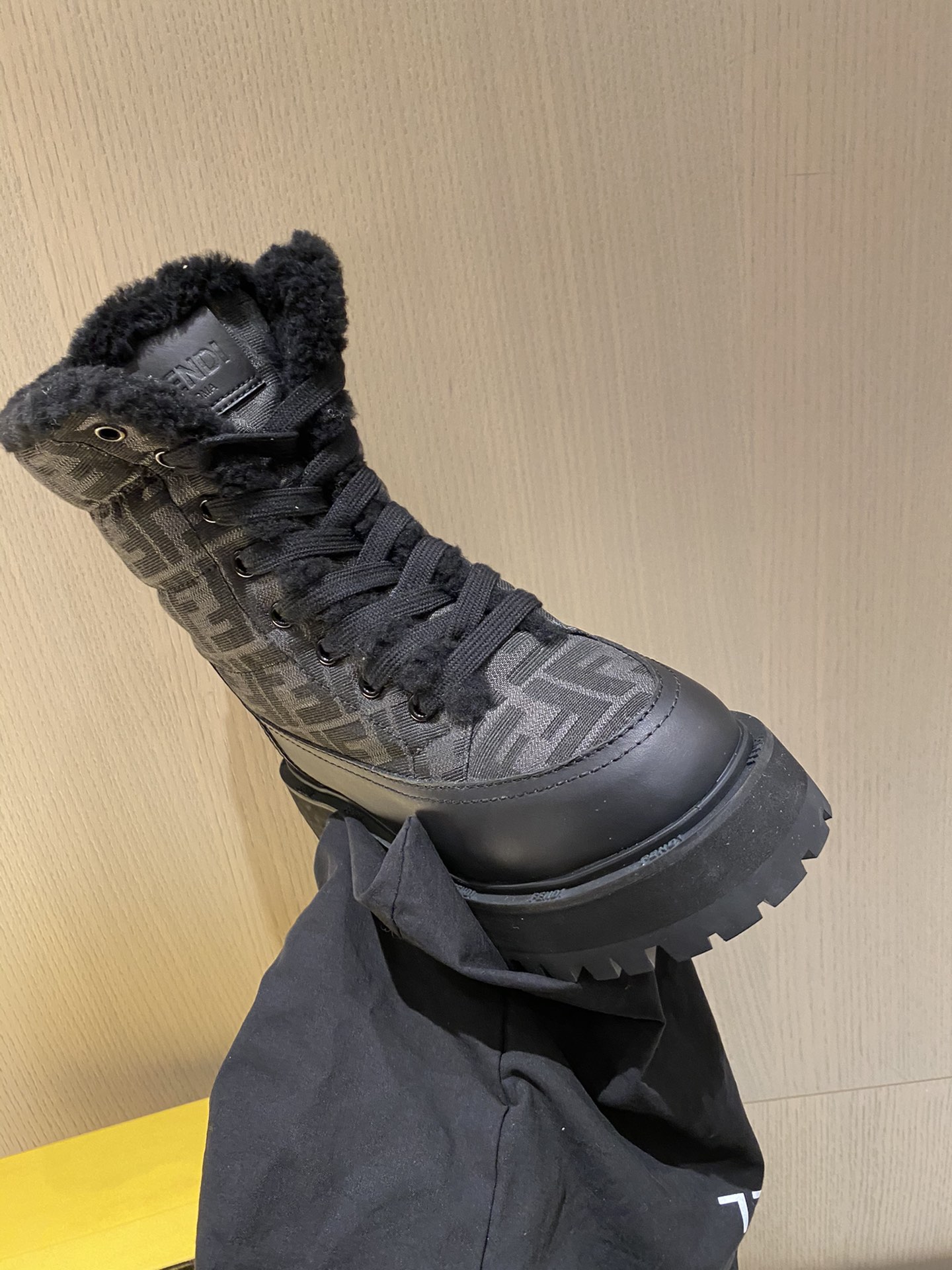 F**di boots