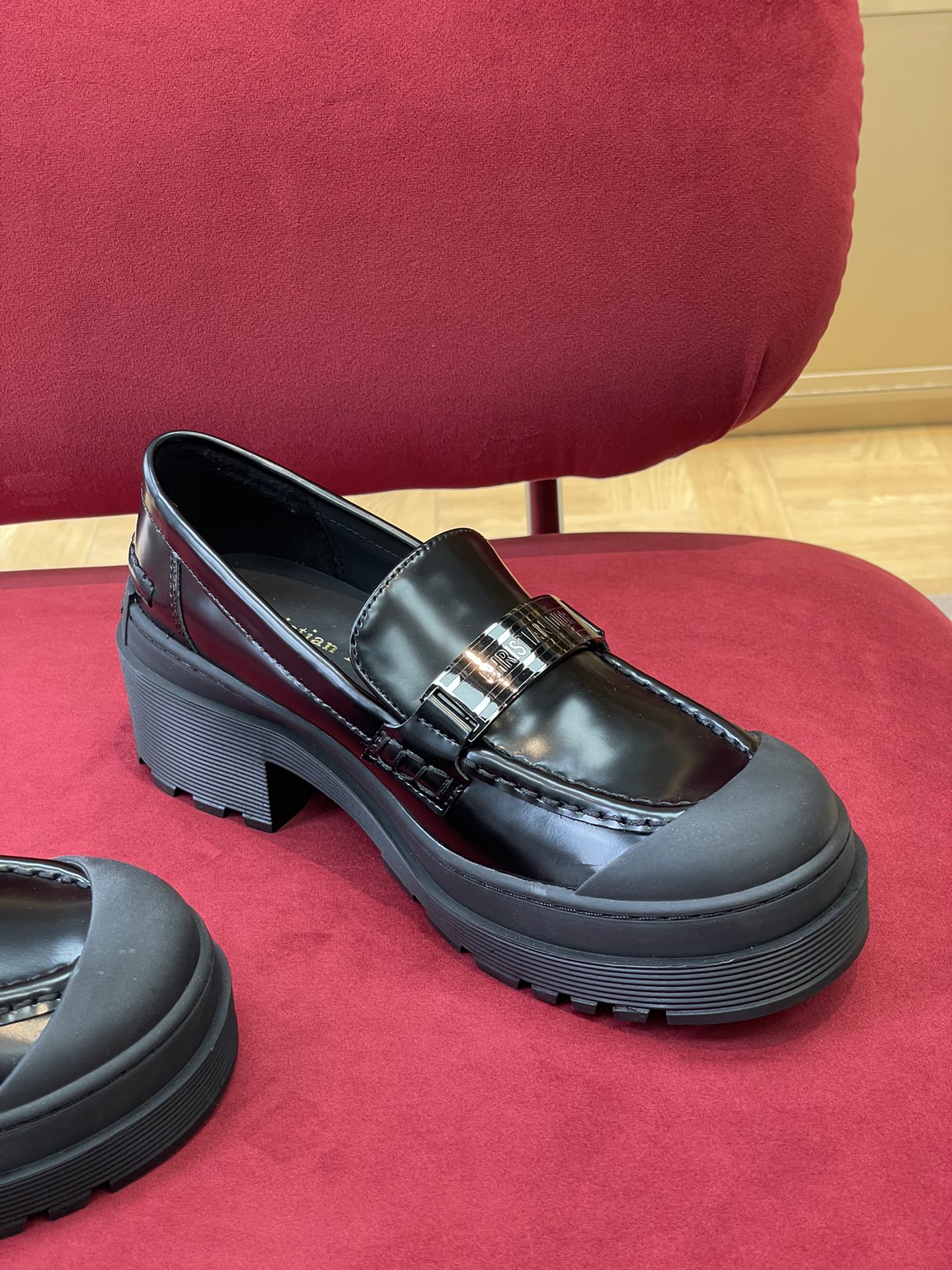Pra*a loafers 2022ss