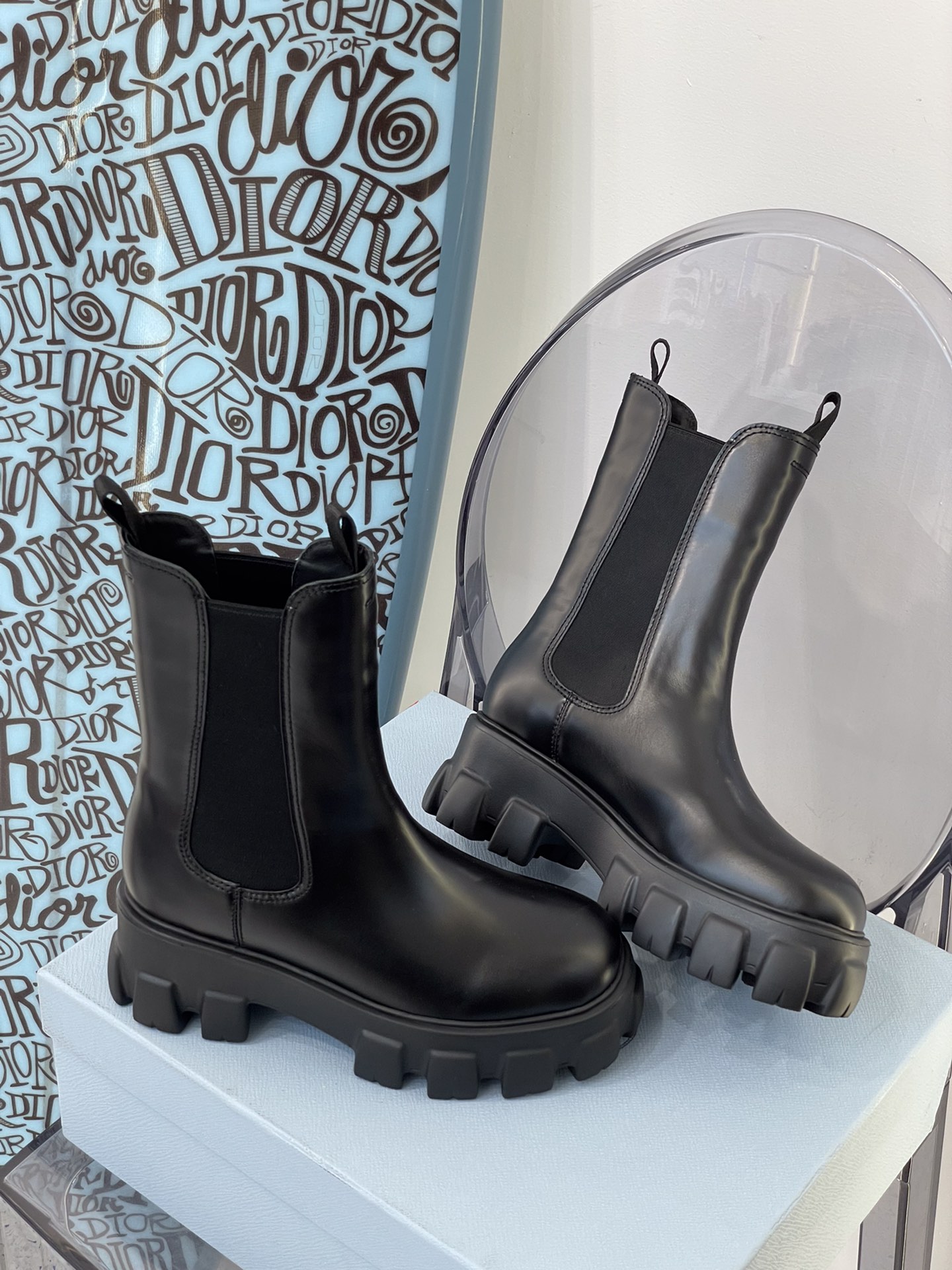 Pra*a boots