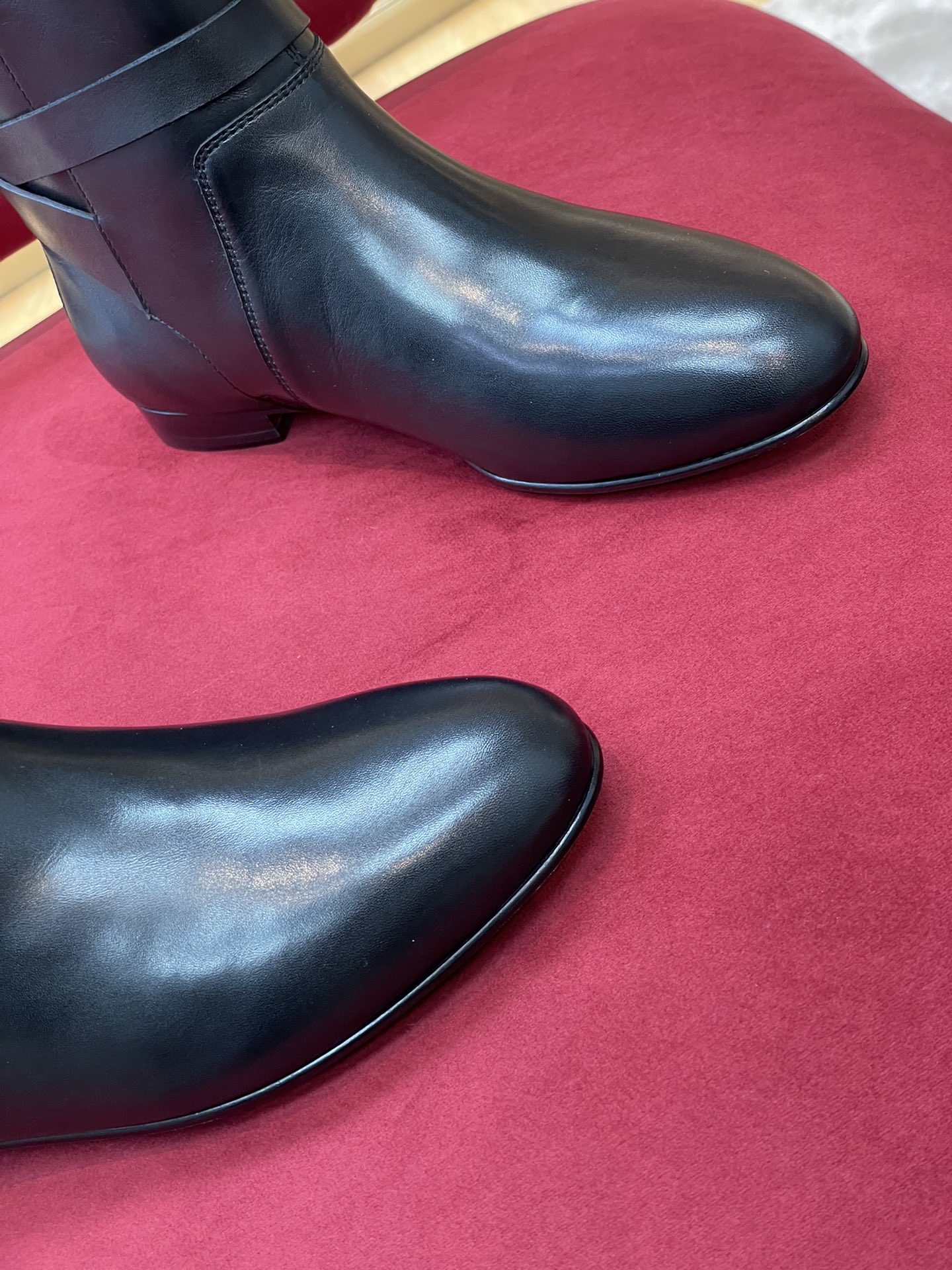 H**mes boots