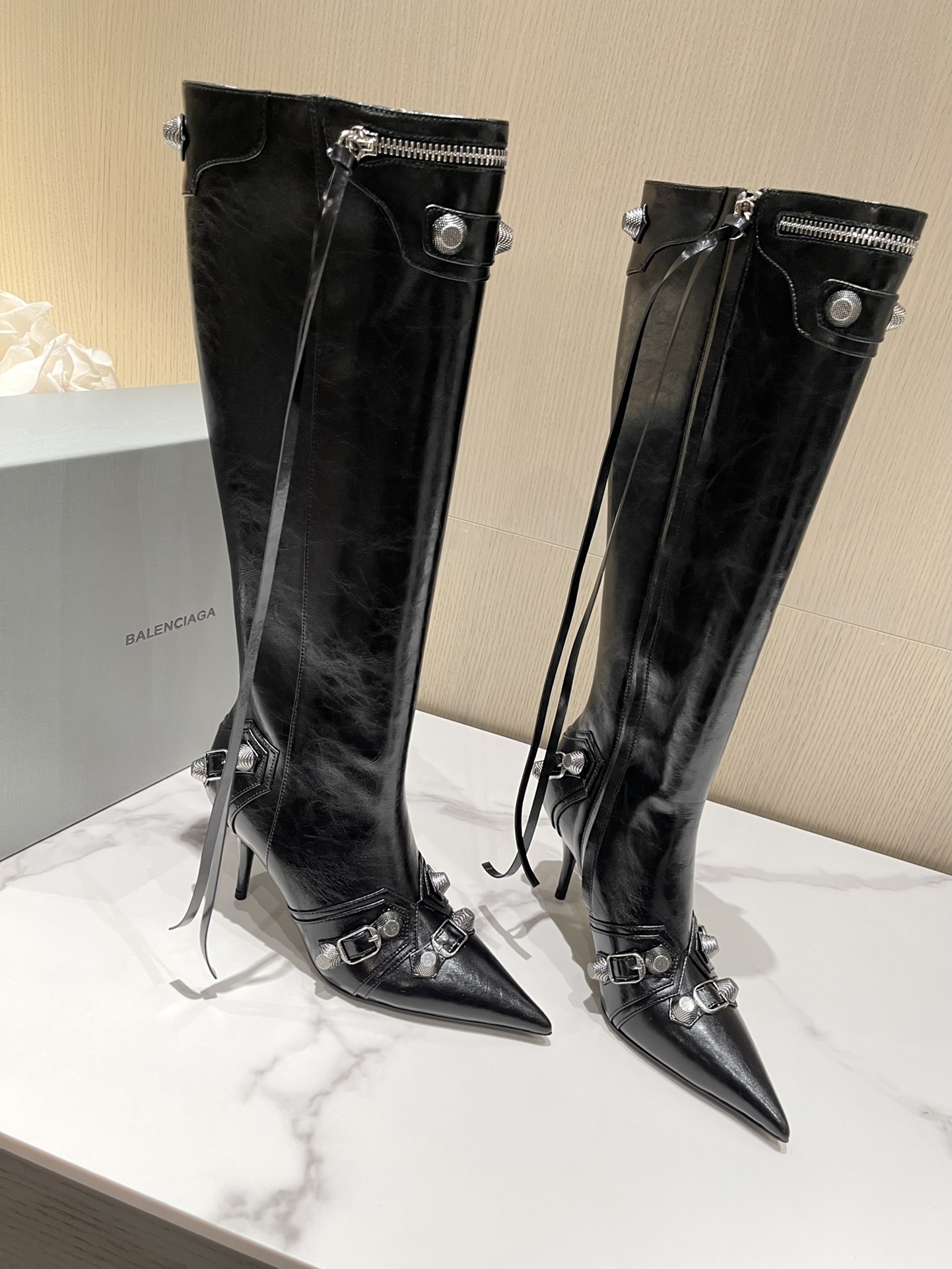 Ba*len*cia*ga boots
