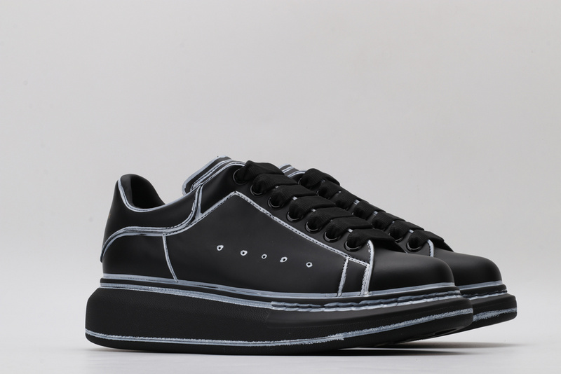 A1exa*der m*q*en sports shoes
