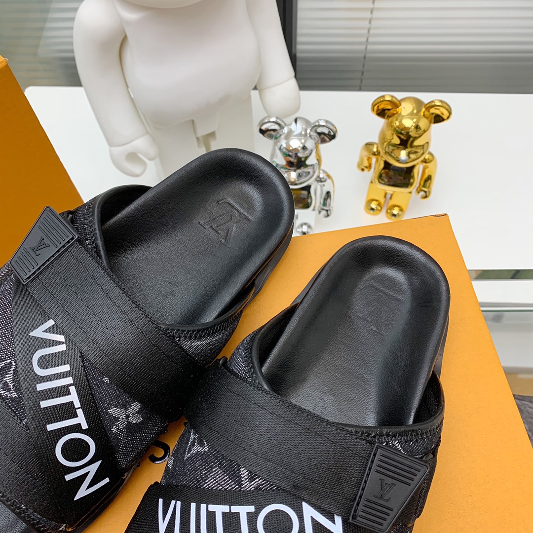 l0*is V*t0n sandals