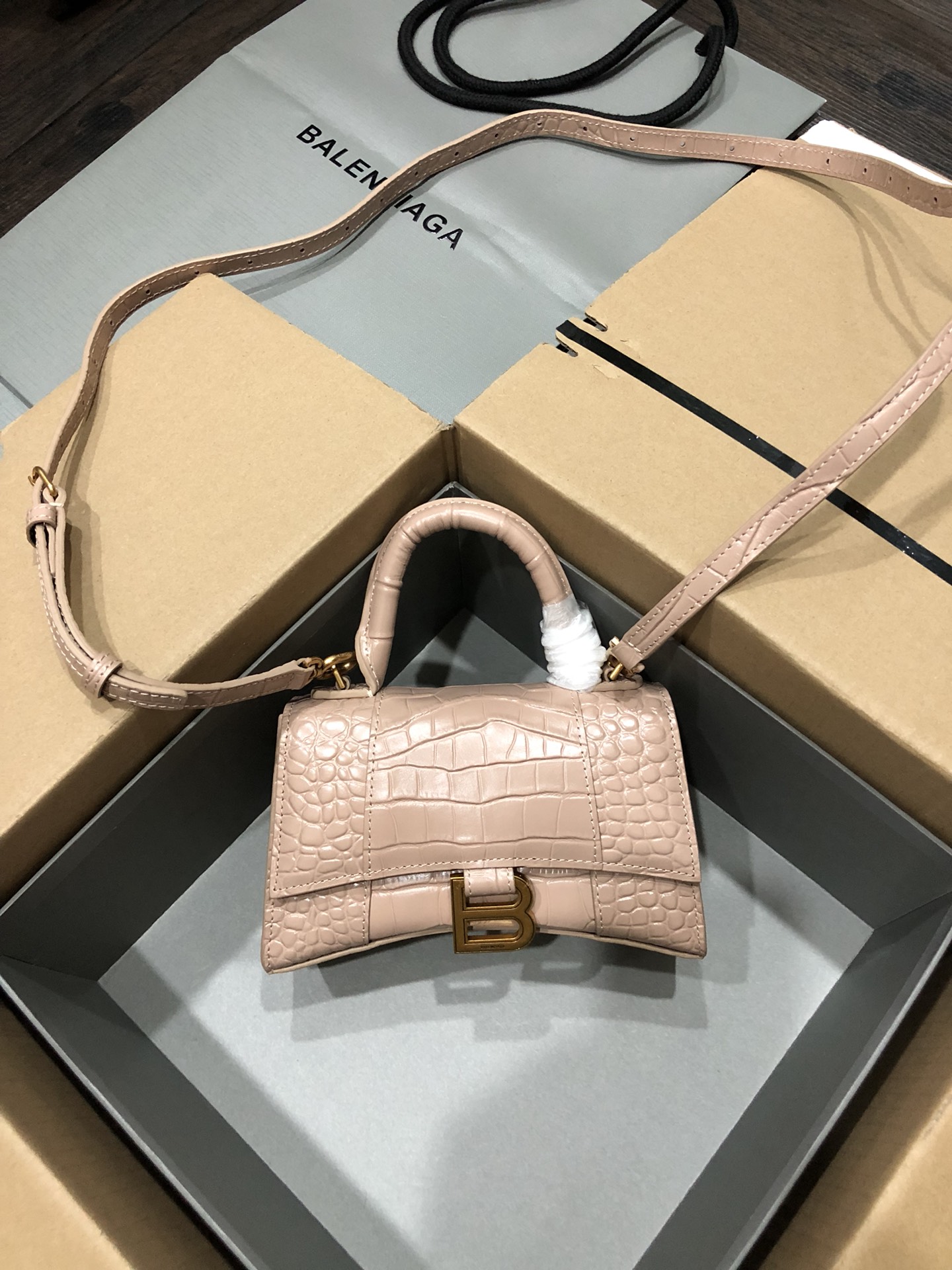 Ba*len*cia*ga small hourglass bag-13*8*19cm