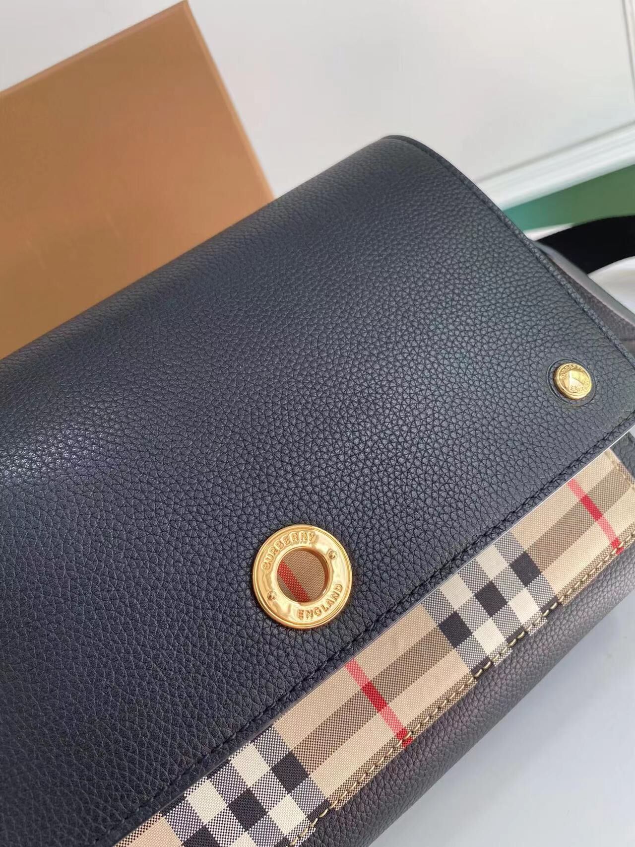 B**rry crossbody bag-25*8.5*18cm