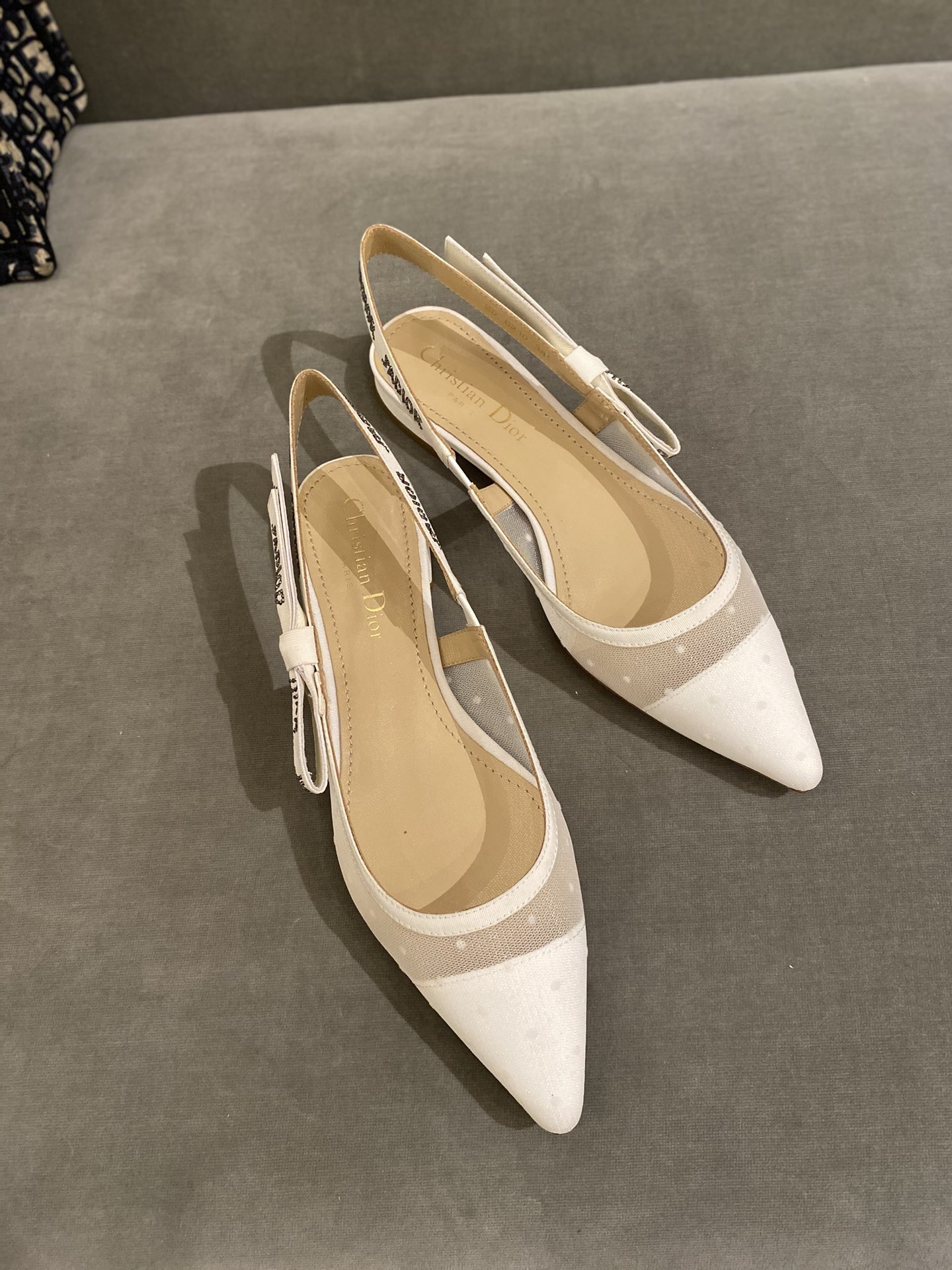 D*or flap shoes