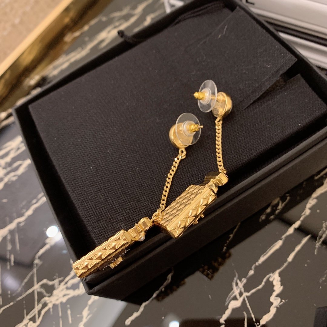 Ch@nel Earring