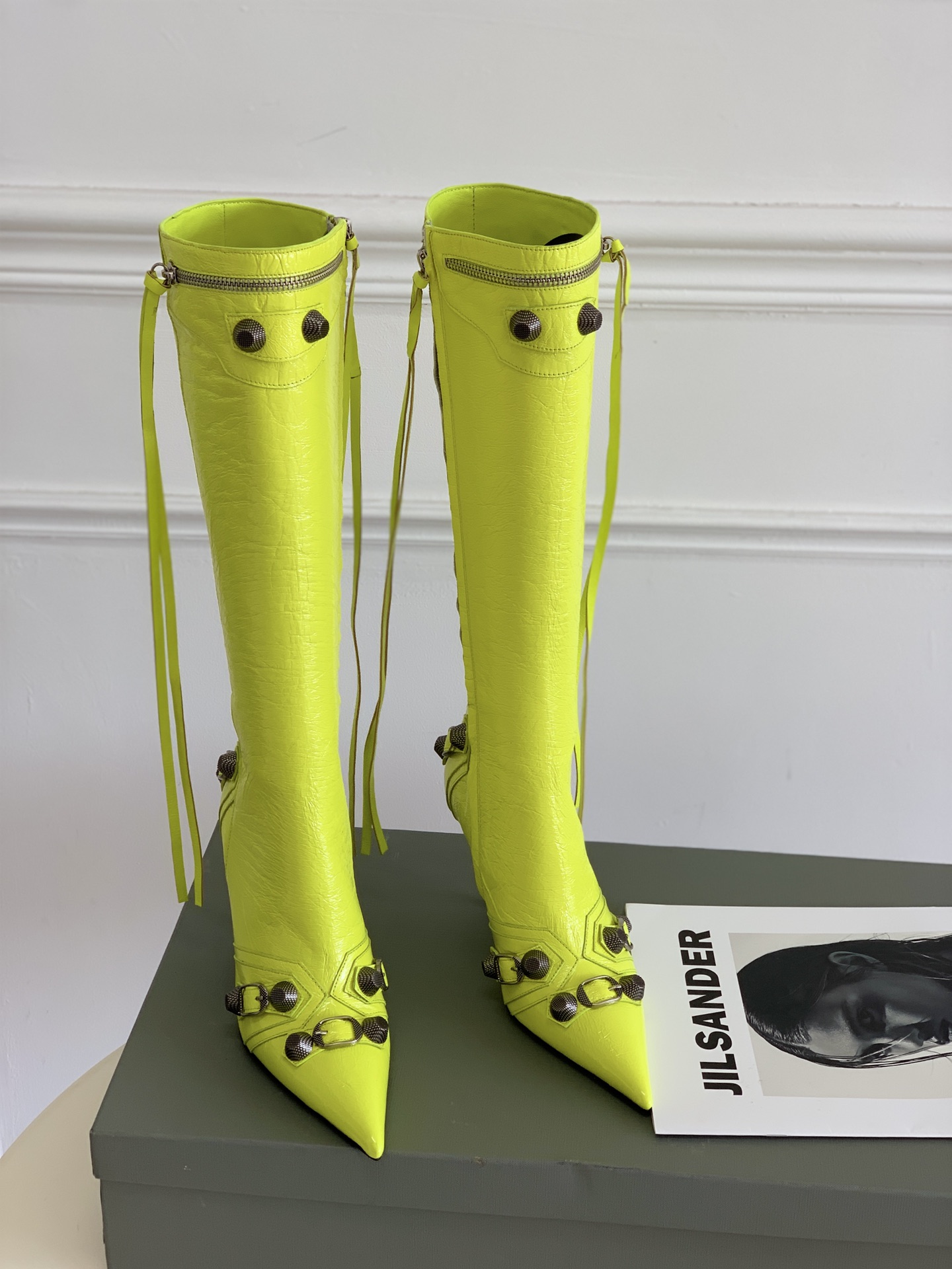 Ba*len*cia*ga boots