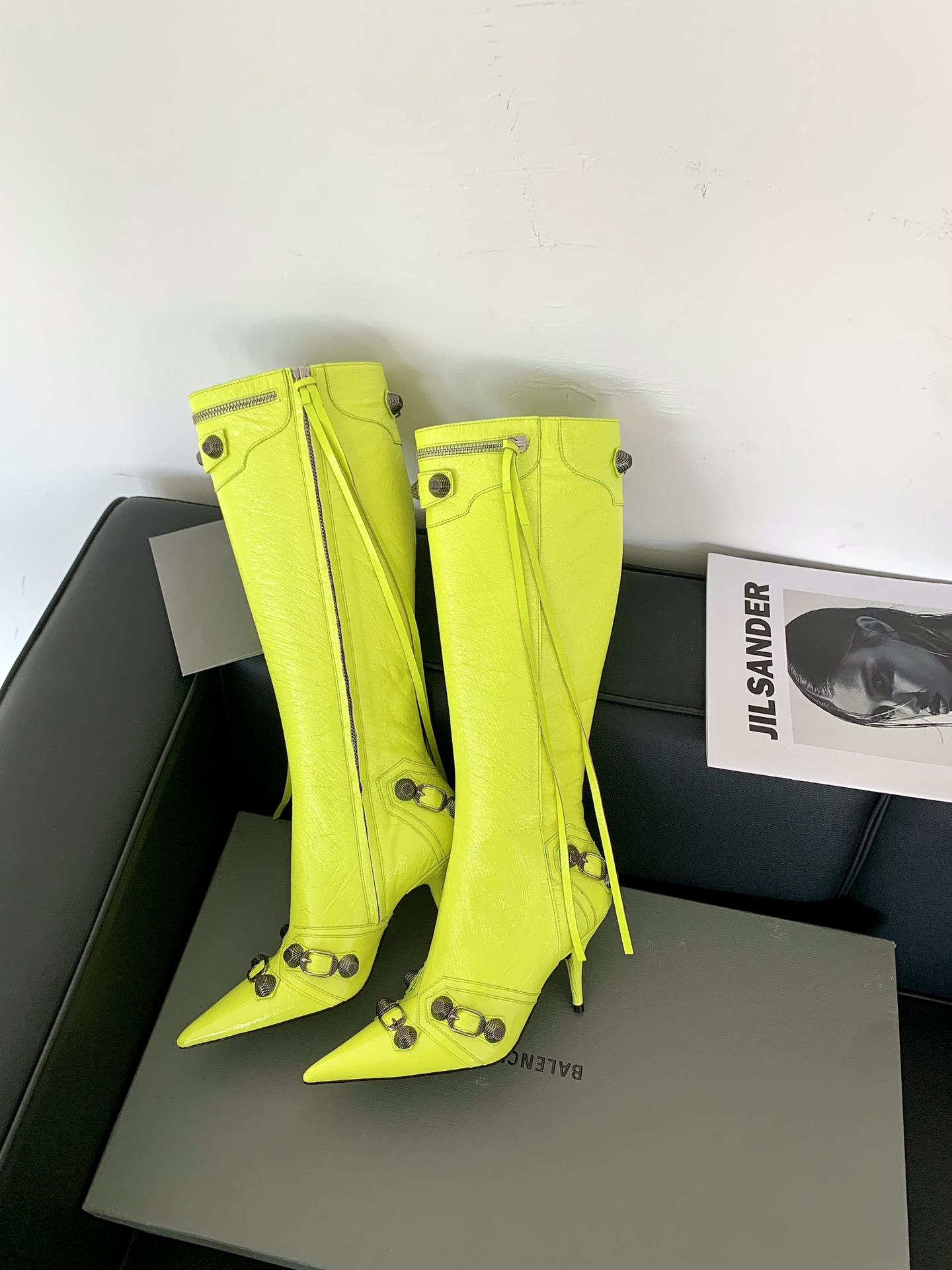 Ba*len*cia*ga boots