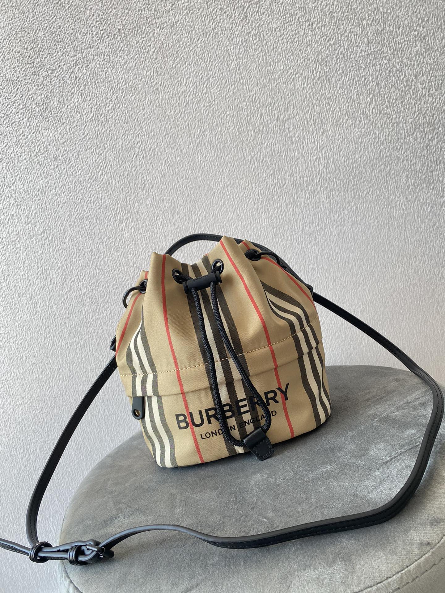B**rry bucket-18x19.5cm