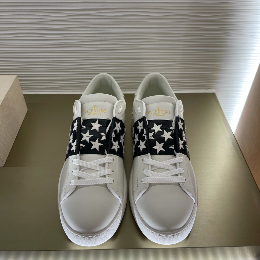 Va1e*ntin0 garavani sneakers