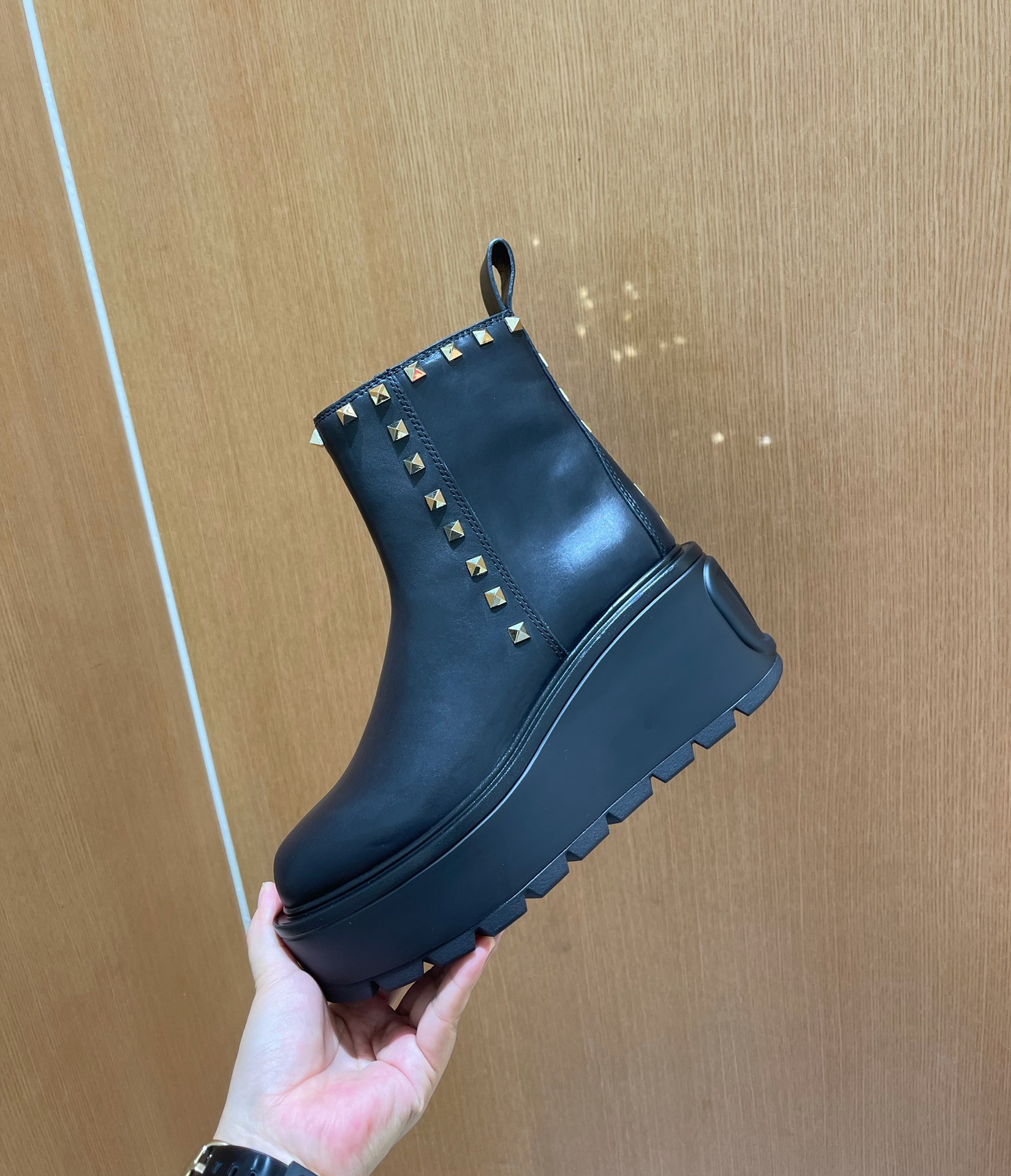 Va1e*ntin0 boots(eu35-41)