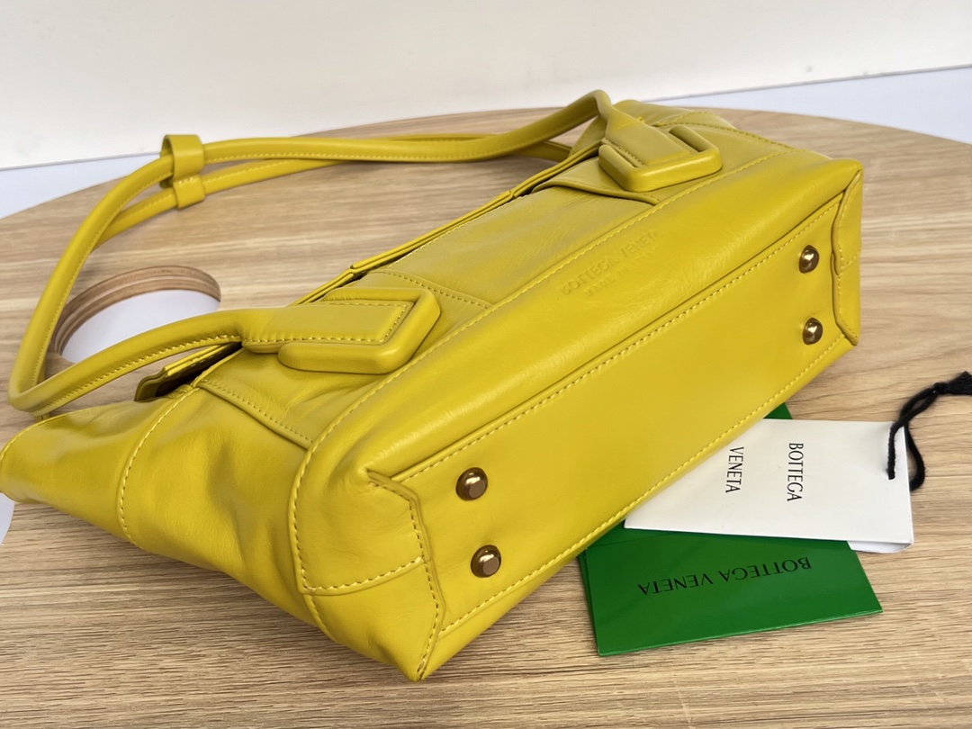 b0tte*a Ven*ta arco bag-23x21x9cm