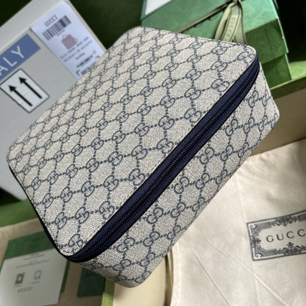 G*u*i pouch-22*8*19.5cm
