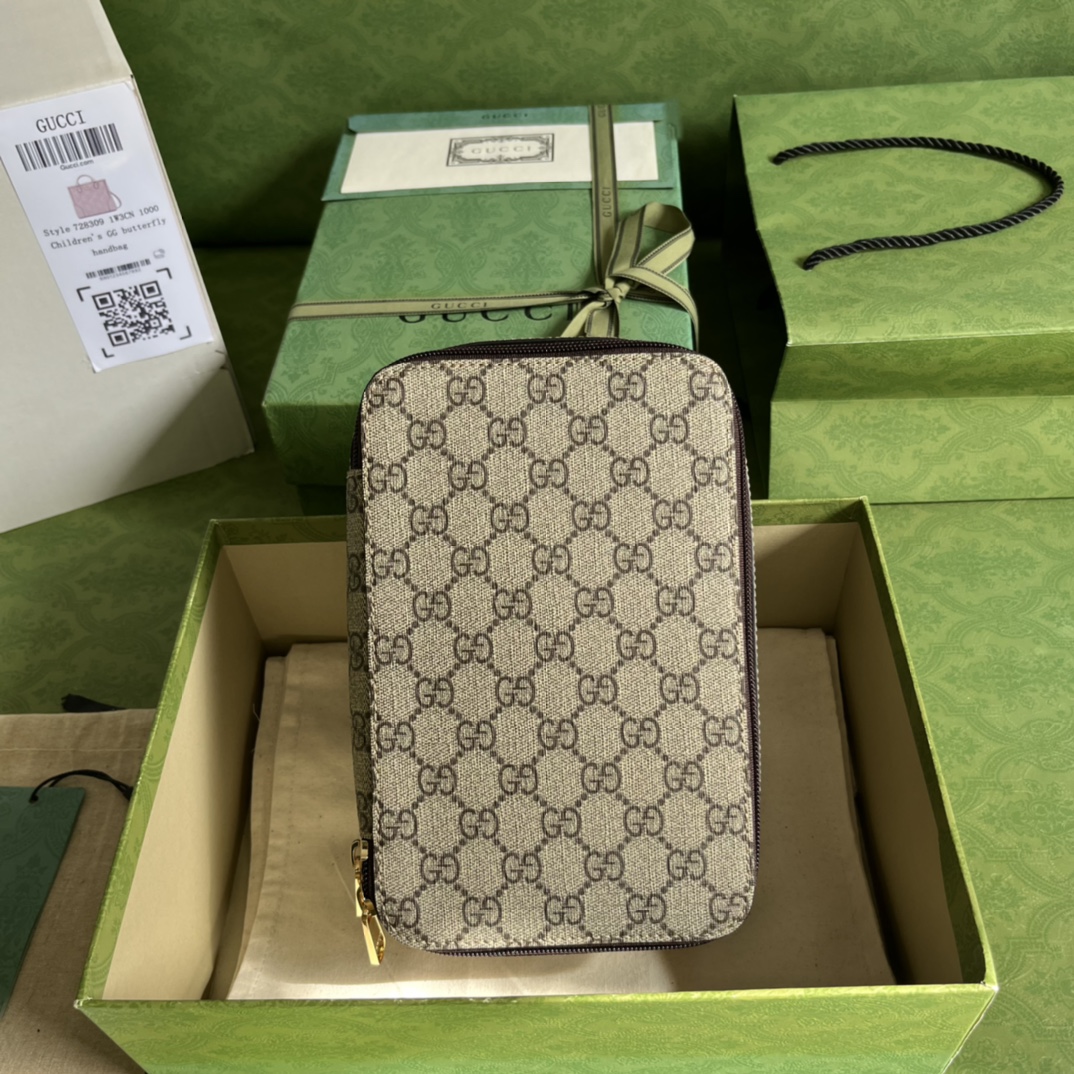 G*u*i pouch-22*8*14cm
